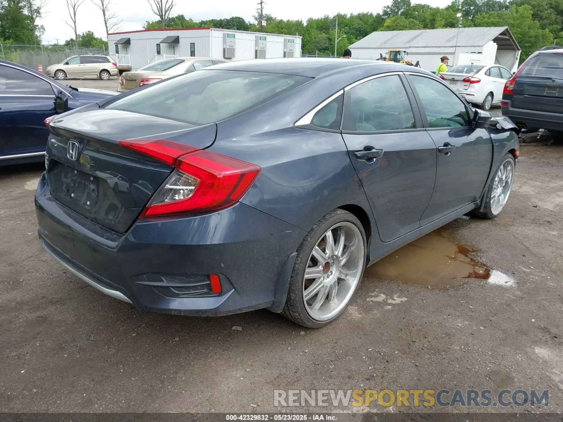 4 Photograph of a damaged car 2HGFC2F69MH503022 HONDA CIVIC 2021
