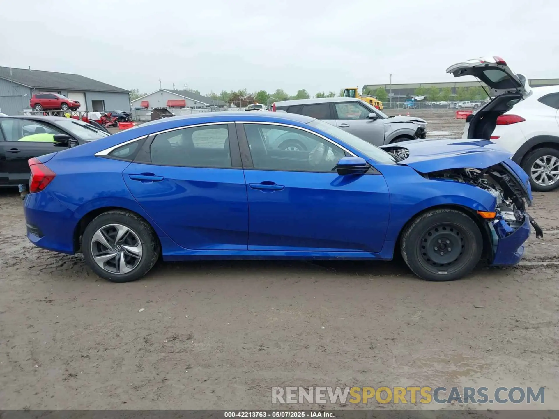 13 Photograph of a damaged car 2HGFC2F69MH538949 HONDA CIVIC 2021