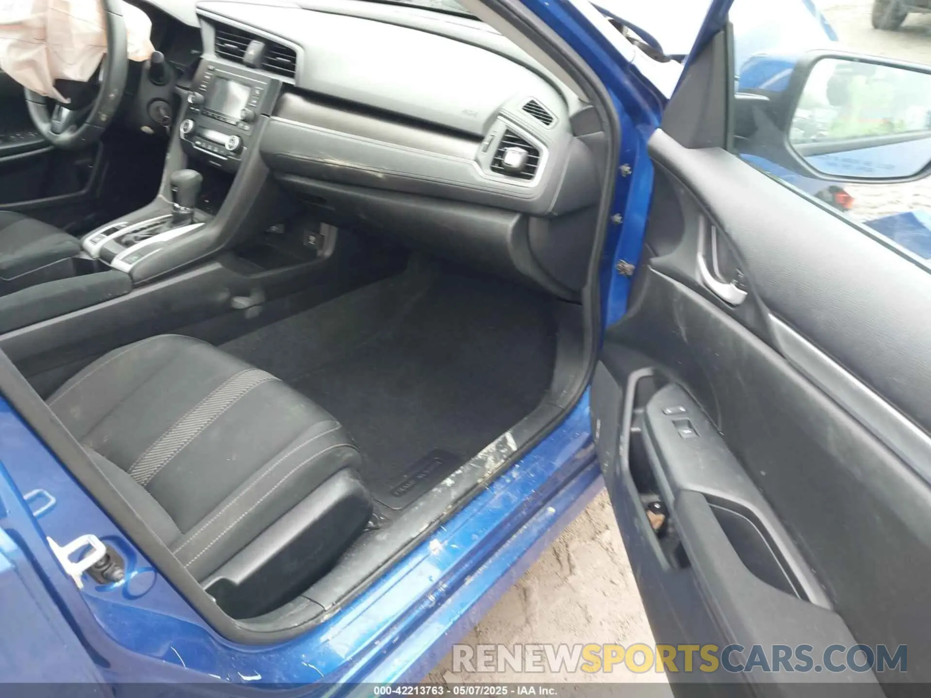 5 Photograph of a damaged car 2HGFC2F69MH538949 HONDA CIVIC 2021