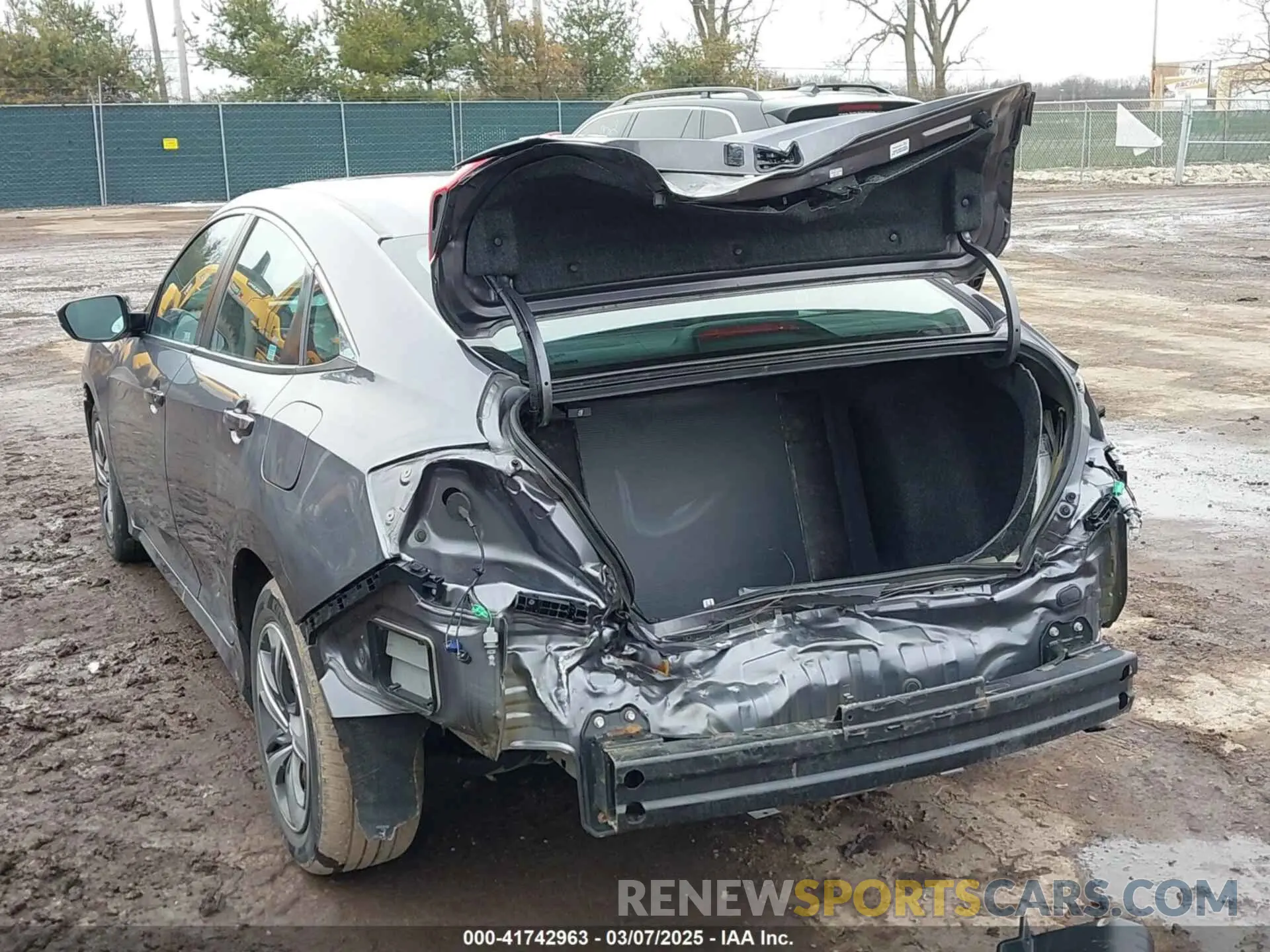 3 Photograph of a damaged car 2HGFC2F6XMH500937 HONDA CIVIC 2021