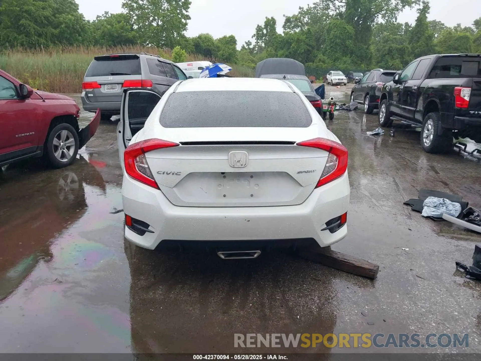 16 Photograph of a damaged car 2HGFC2F81MH522388 HONDA CIVIC 2021