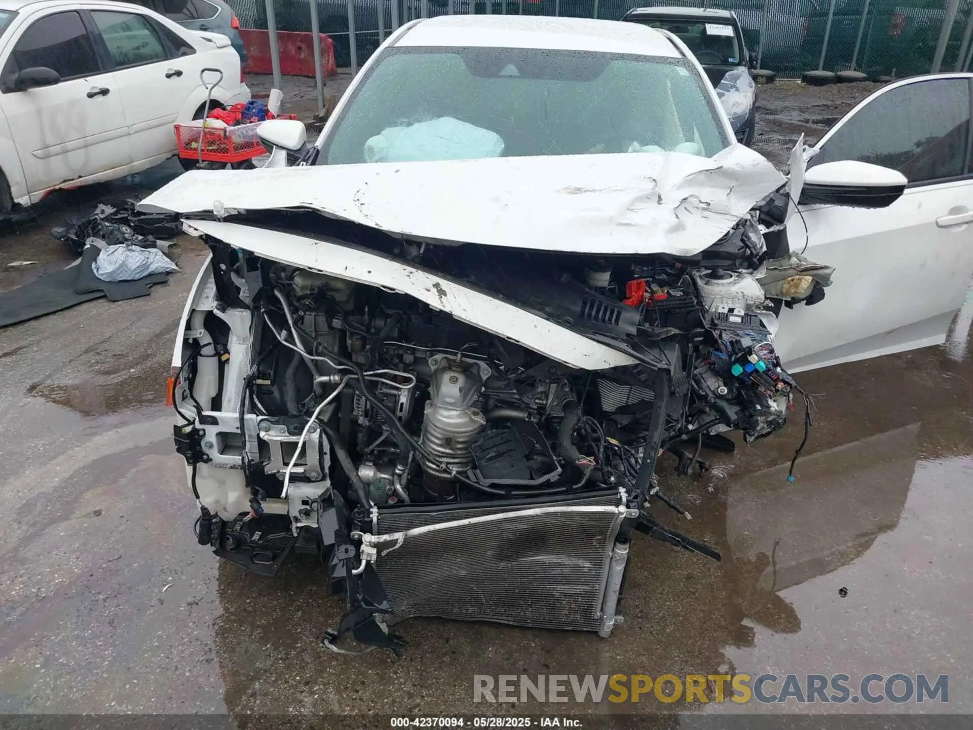 6 Photograph of a damaged car 2HGFC2F81MH522388 HONDA CIVIC 2021