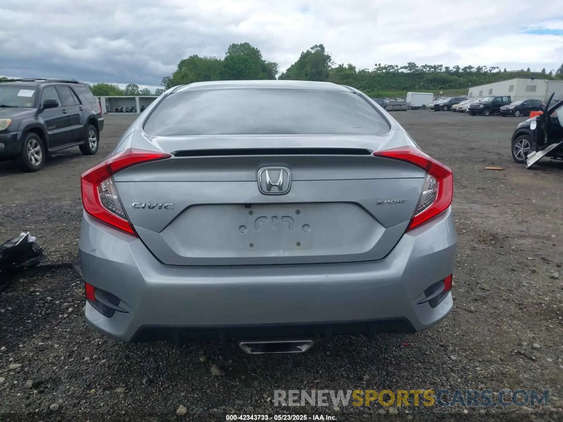17 Photograph of a damaged car 2HGFC2F87MH521102 HONDA CIVIC 2021