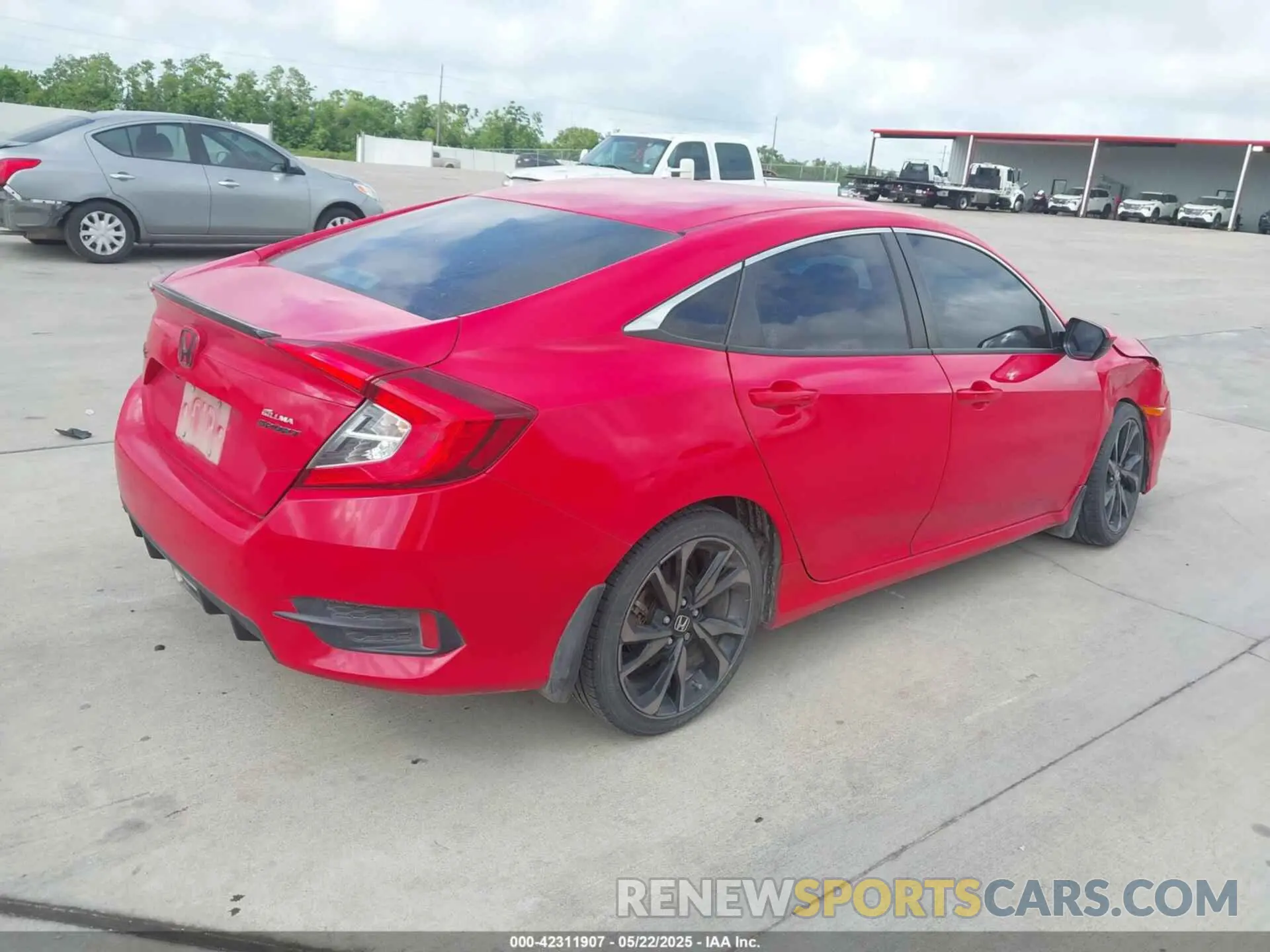 4 Photograph of a damaged car 2HGFC2F87MH539535 HONDA CIVIC 2021