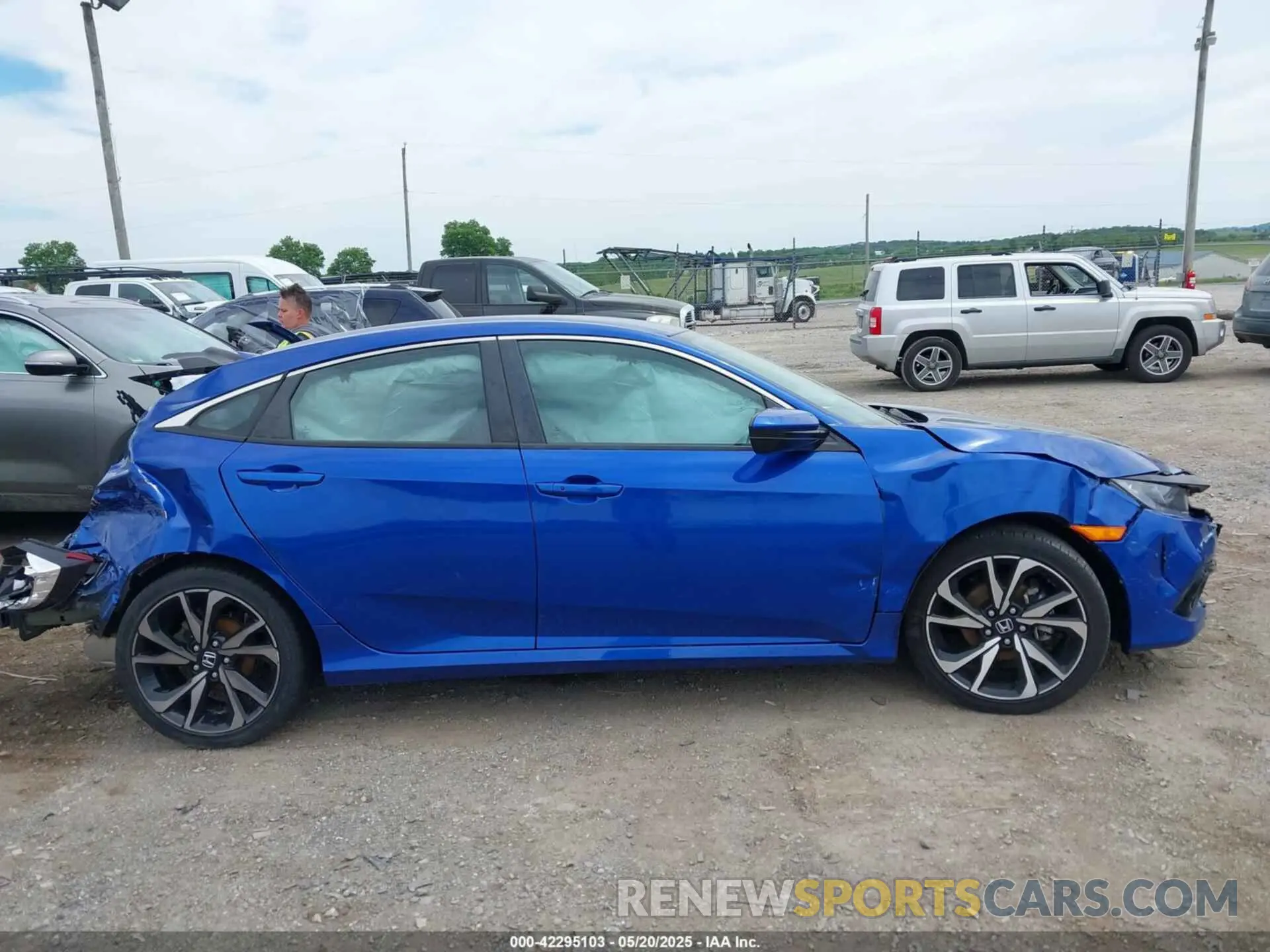 13 Photograph of a damaged car 2HGFC2F89MH519111 HONDA CIVIC 2021