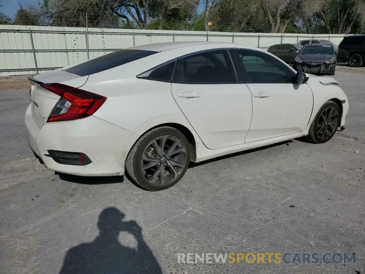 3 Photograph of a damaged car 2HGFC2F8XMH522521 HONDA CIVIC 2021