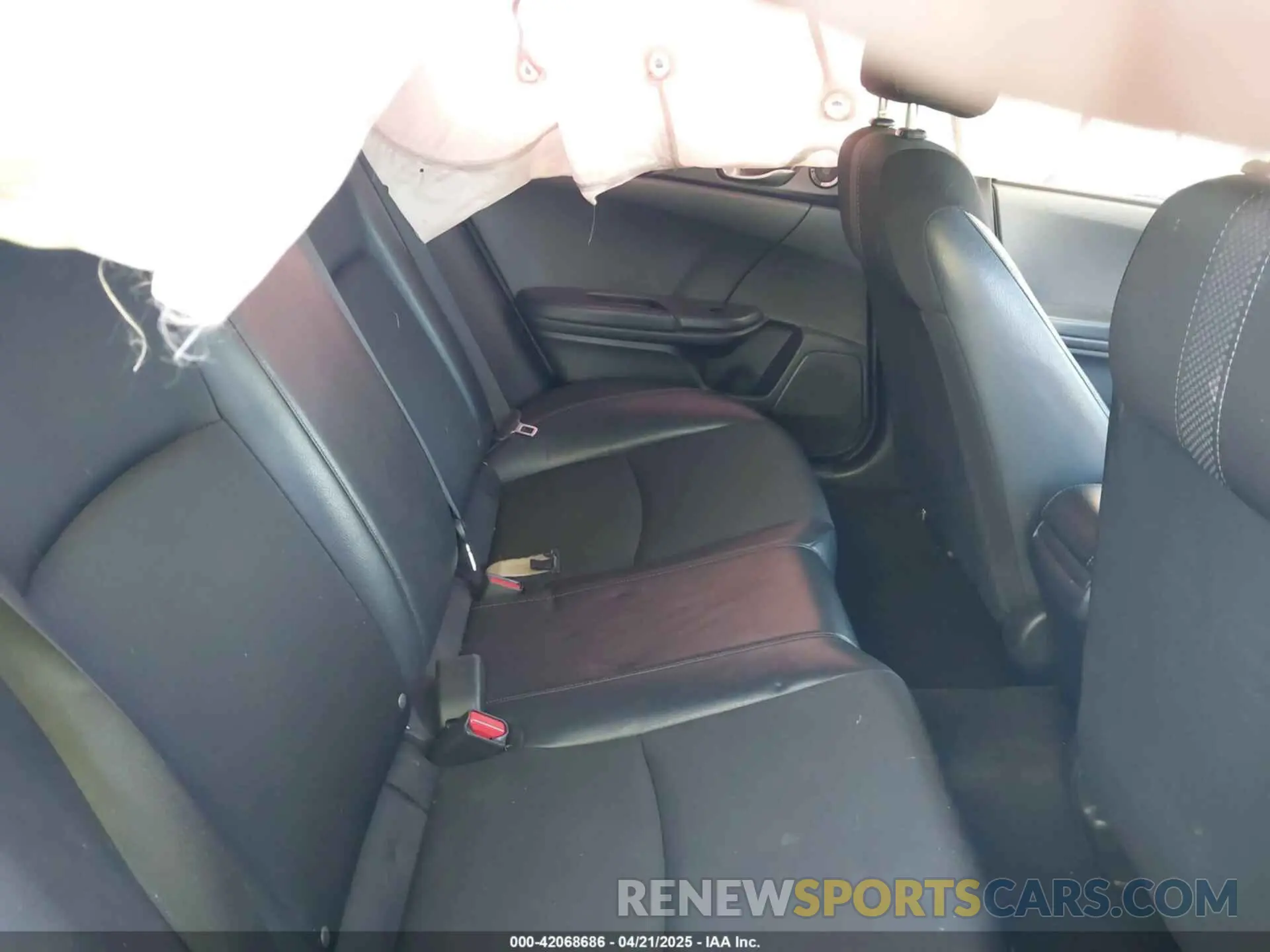 8 Фотография поврежденного автомобиля SHHFK7H40MU206994 HONDA CIVIC 2021