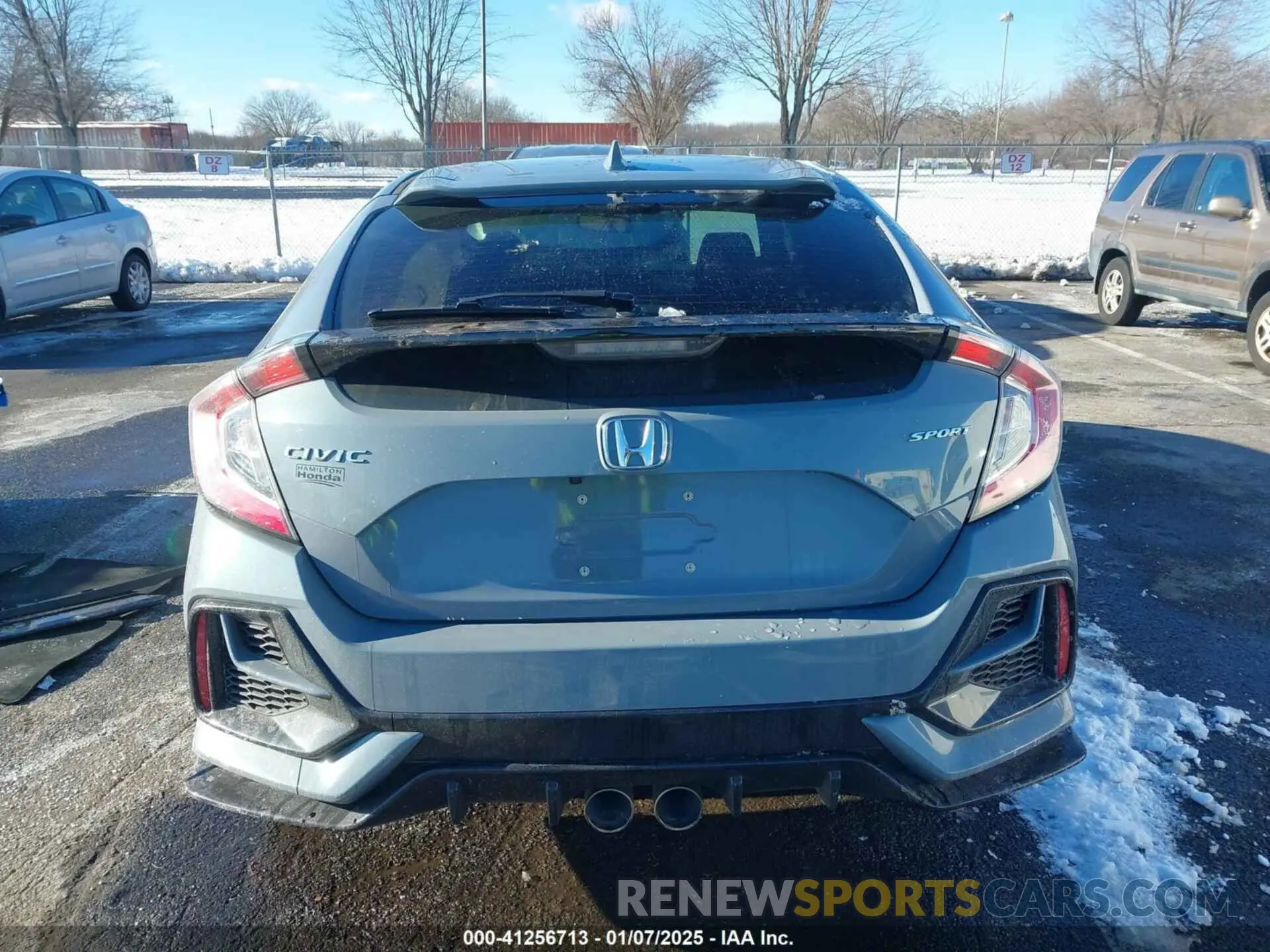 17 Photograph of a damaged car SHHFK7H41MU408016 HONDA CIVIC 2021