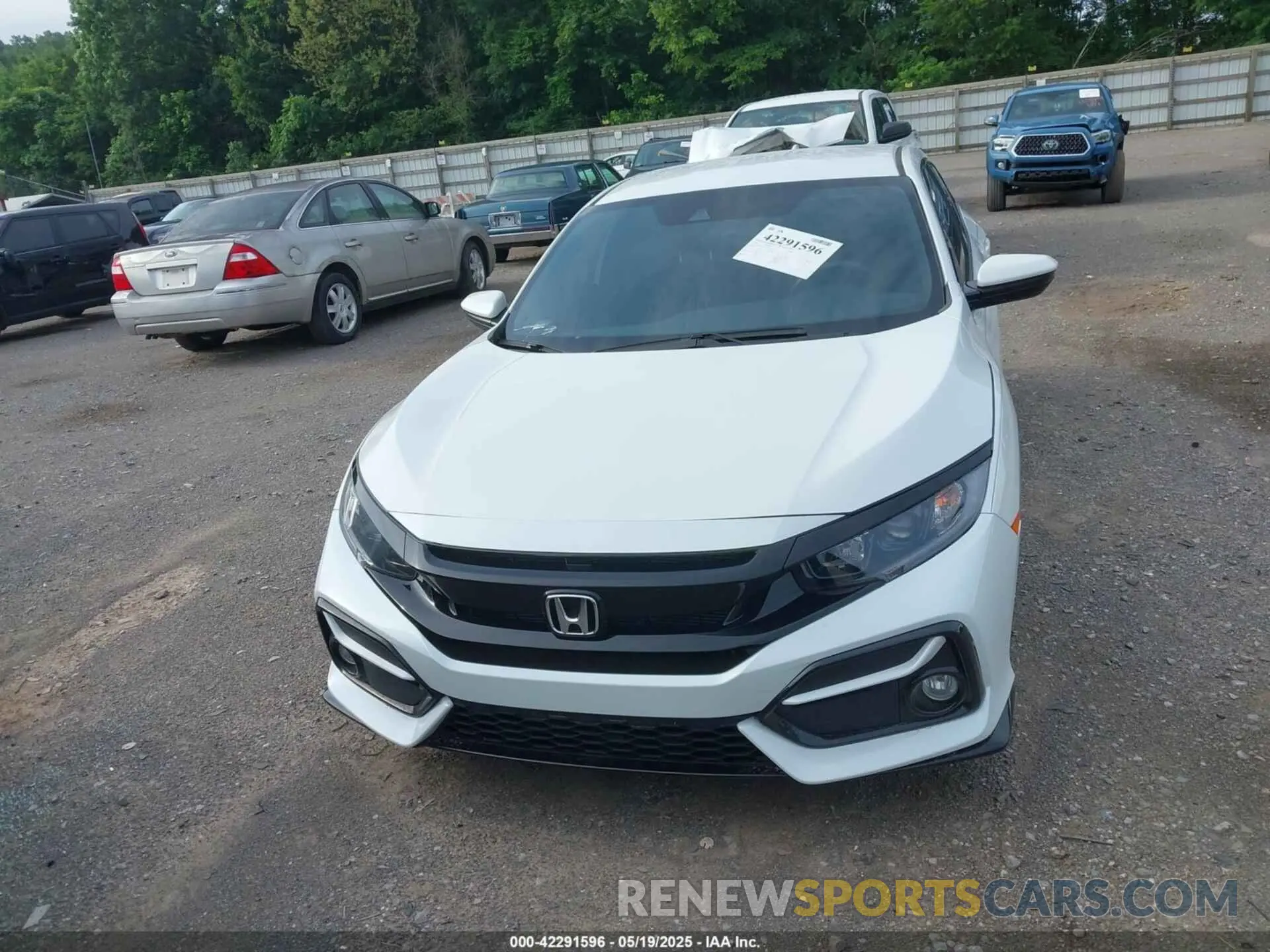 12 Photograph of a damaged car SHHFK7H43MU201367 HONDA CIVIC 2021