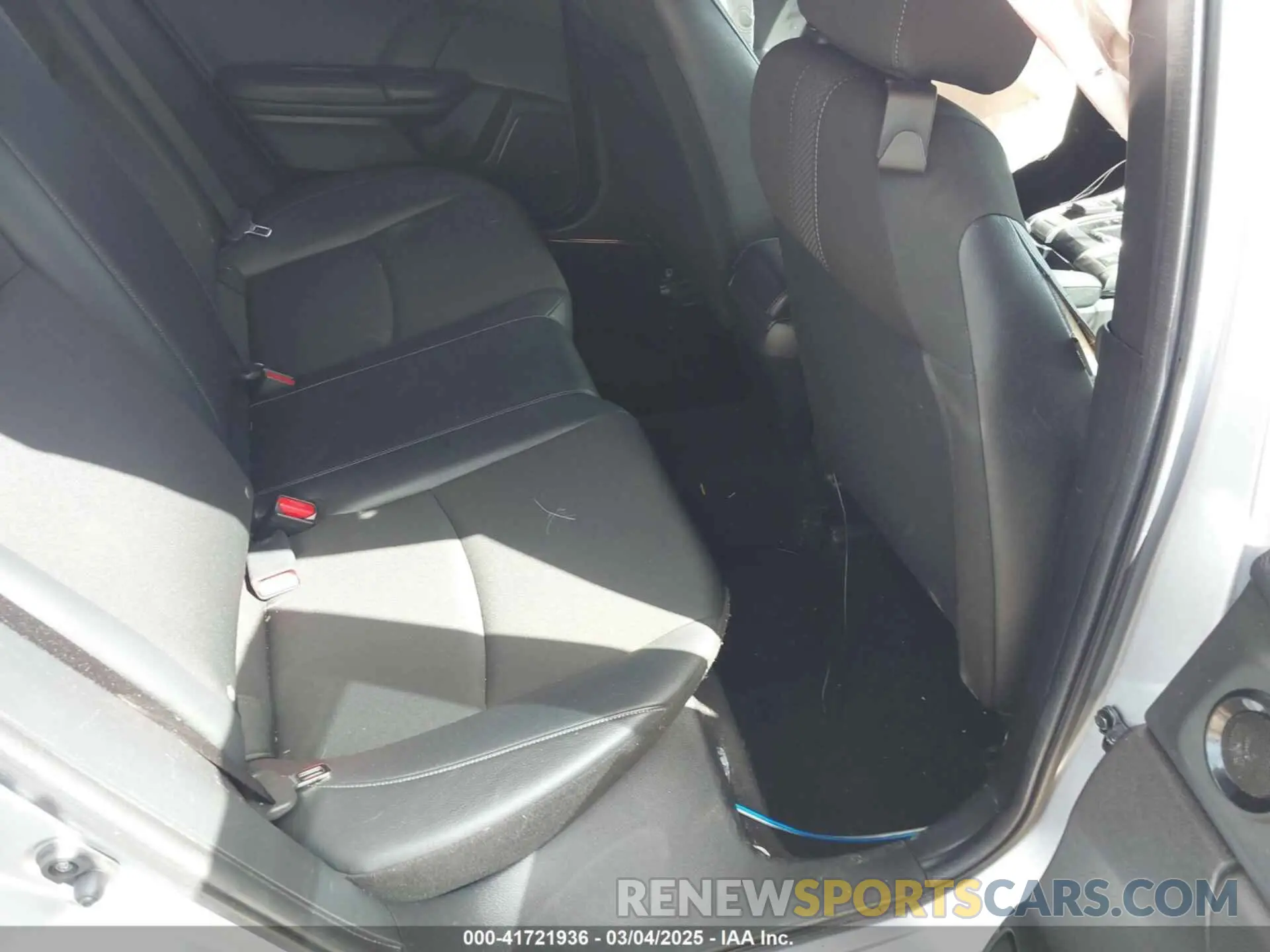8 Фотография поврежденного автомобиля SHHFK7H43MU225961 HONDA CIVIC 2021