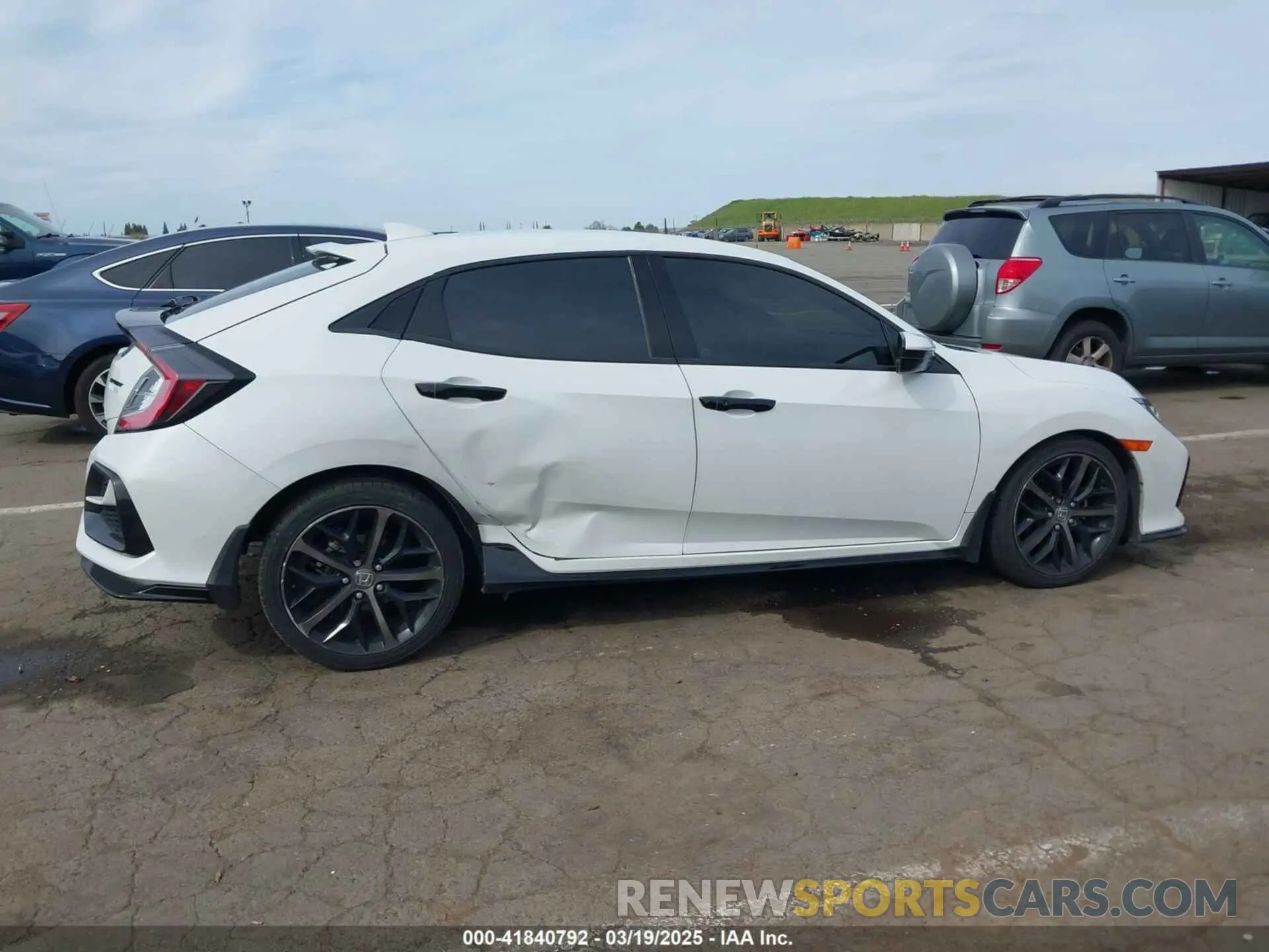 13 Photograph of a damaged car SHHFK7H46MU414023 HONDA CIVIC 2021