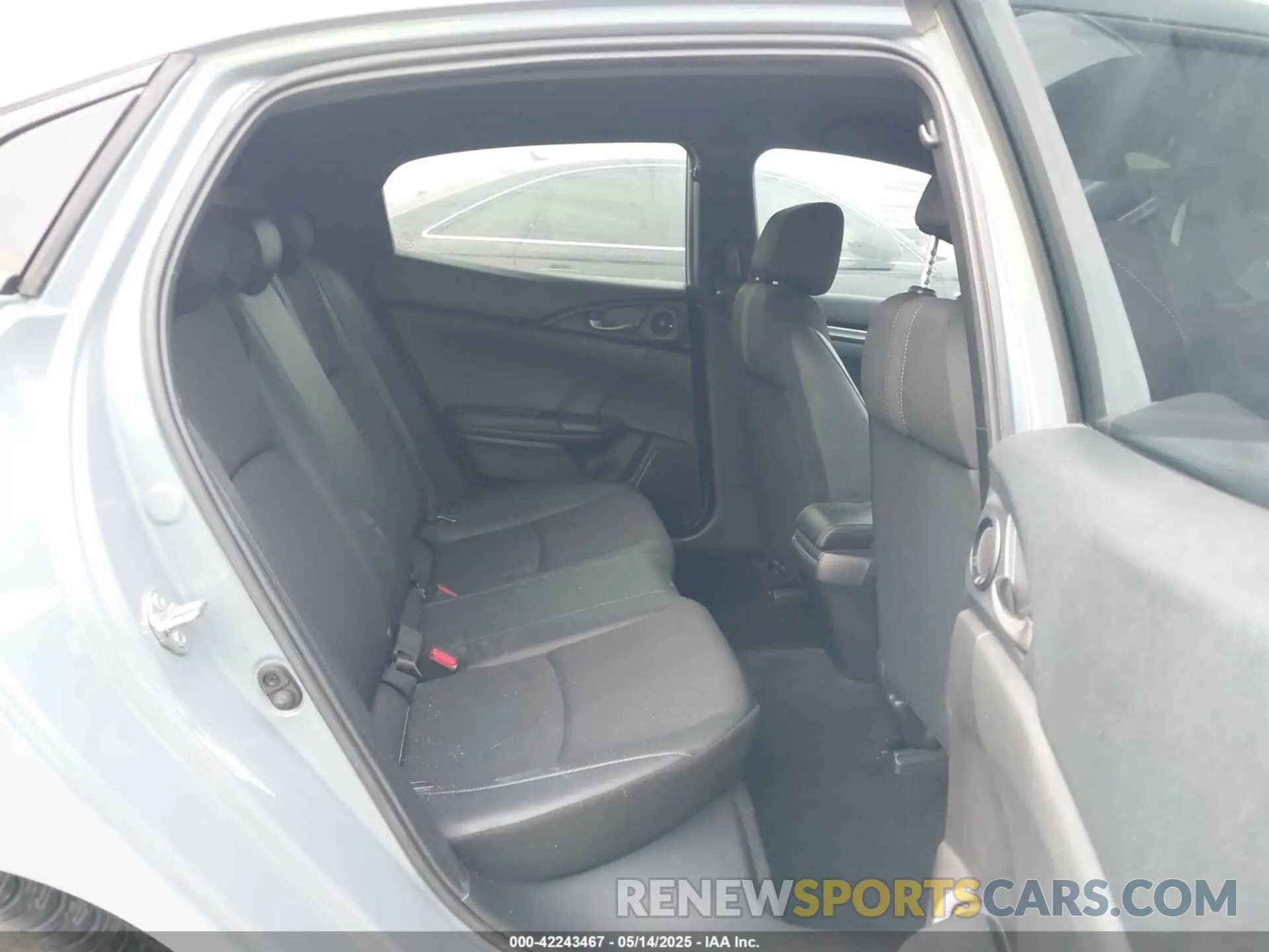 8 Photograph of a damaged car SHHFK7H46MU418959 HONDA CIVIC 2021