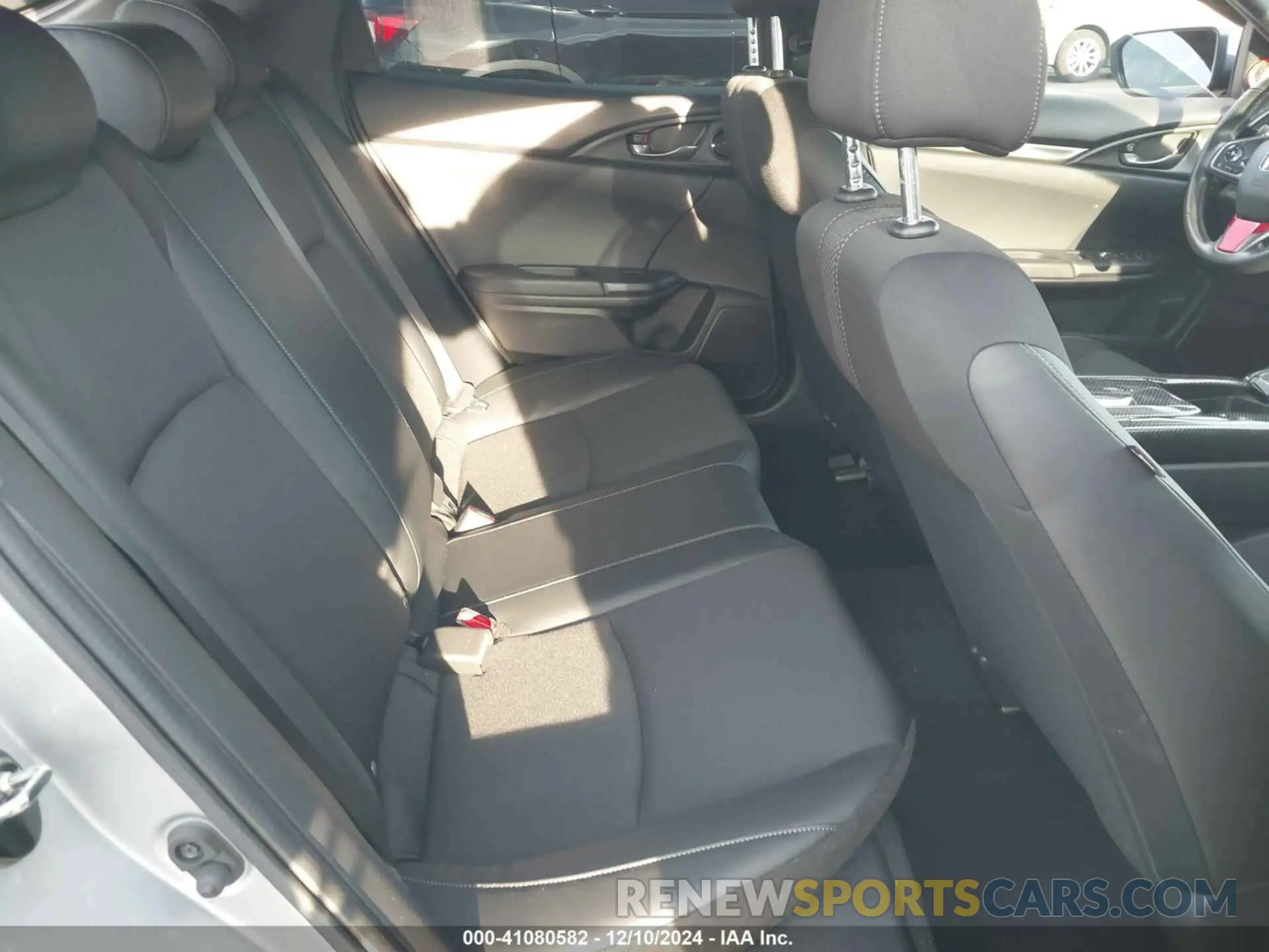 8 Фотография поврежденного автомобиля SHHFK7H46MU426818 HONDA CIVIC 2021