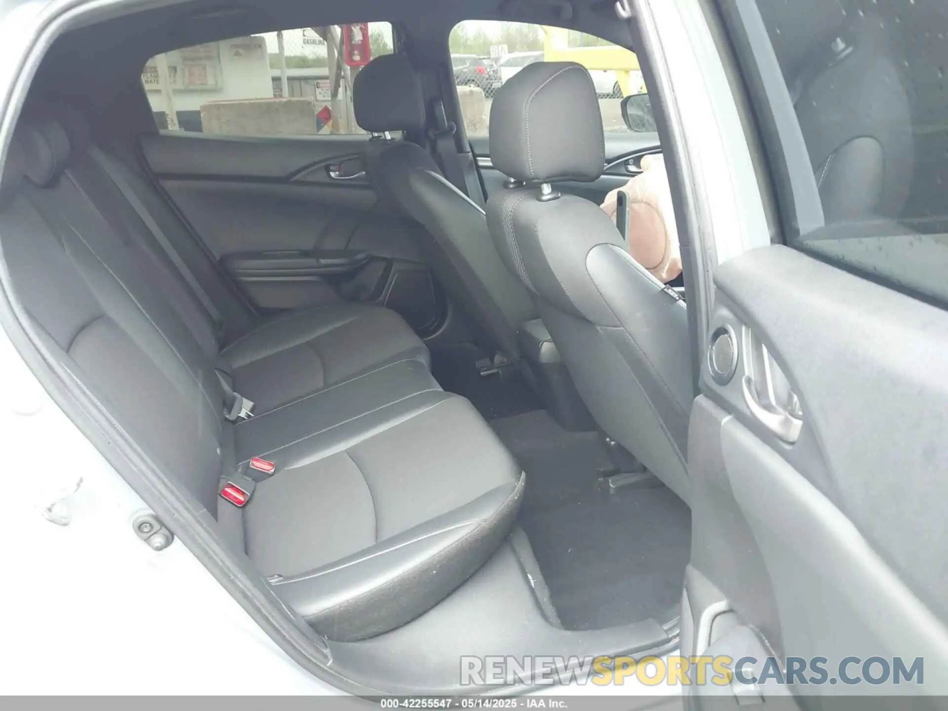 8 Photograph of a damaged car SHHFK7H48MU405453 HONDA CIVIC 2021