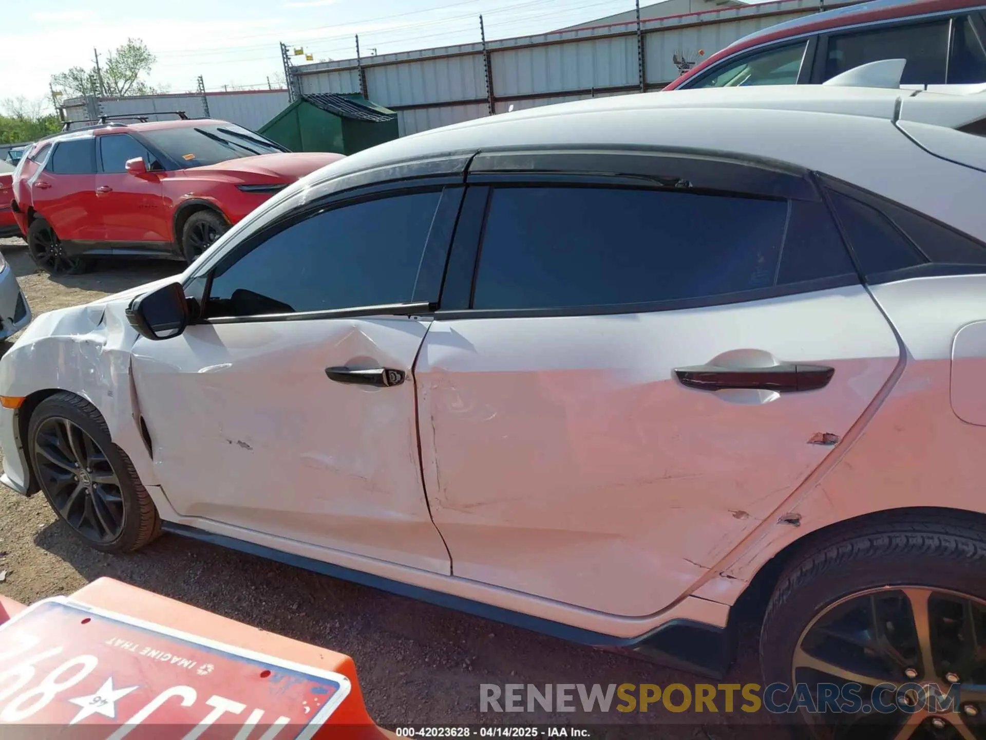 14 Photograph of a damaged car SHHFK7H49MU209084 HONDA CIVIC 2021