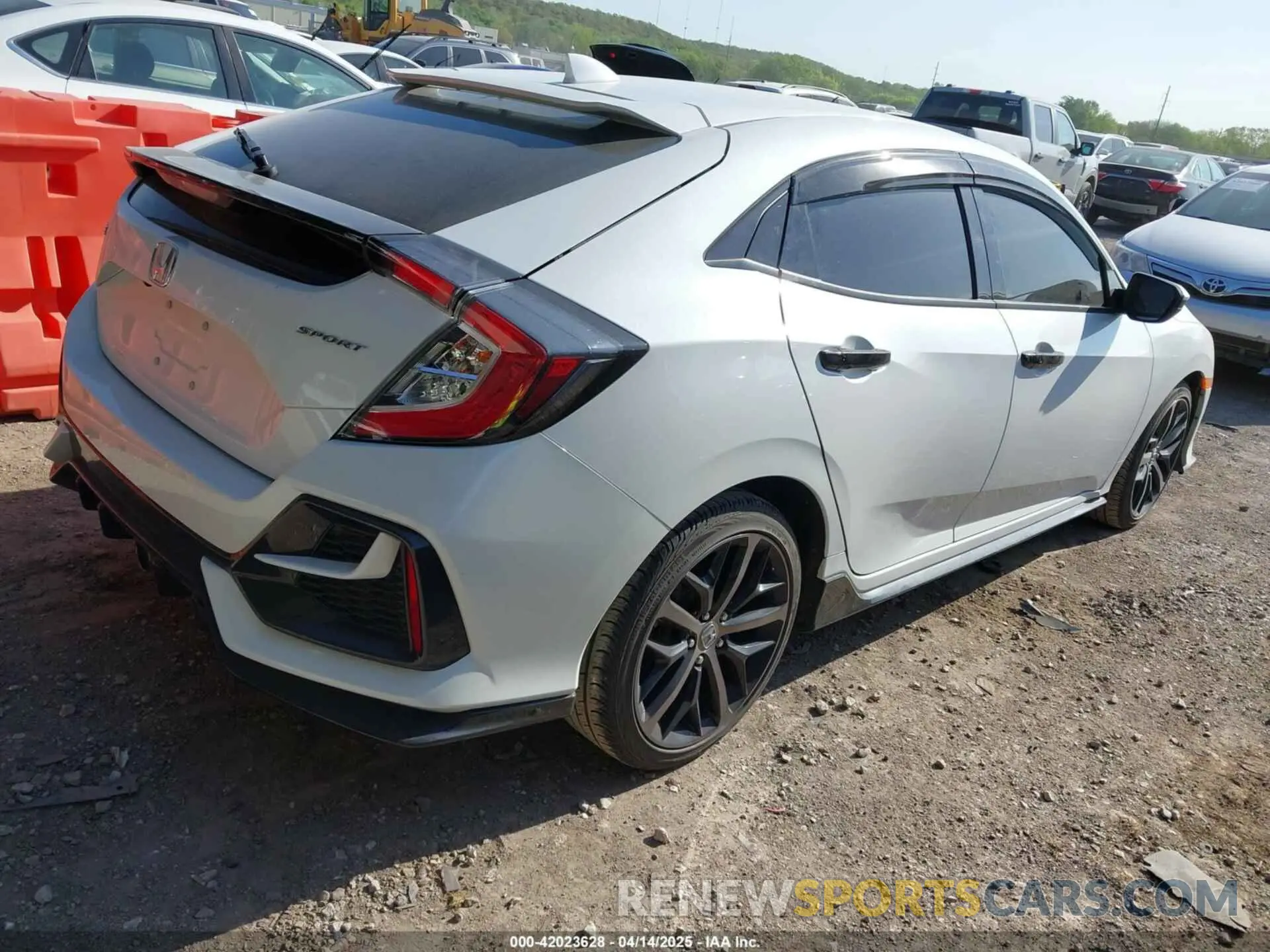 4 Photograph of a damaged car SHHFK7H49MU209084 HONDA CIVIC 2021