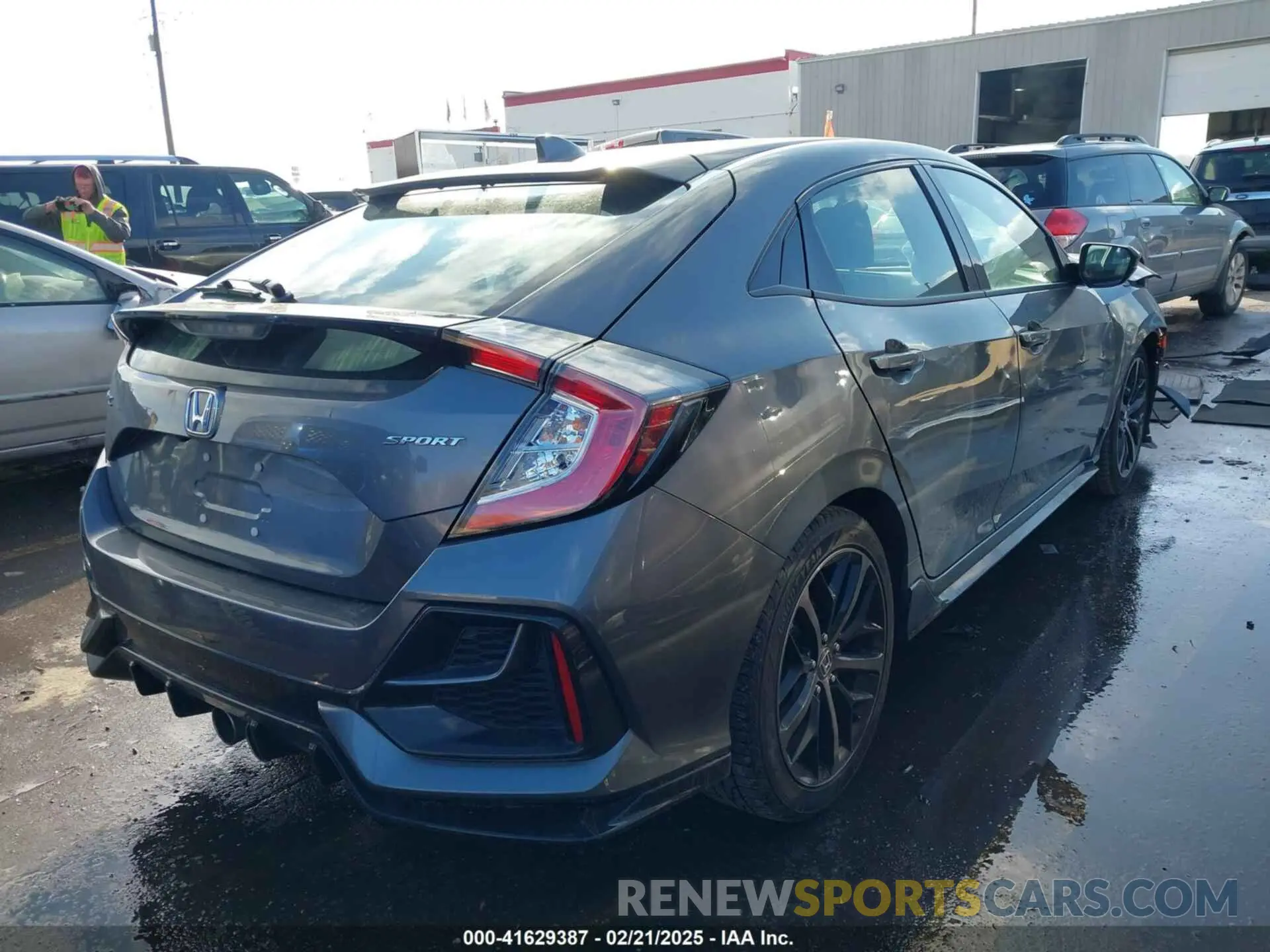 4 Photograph of a damaged car SHHFK7H49MU210414 HONDA CIVIC 2021