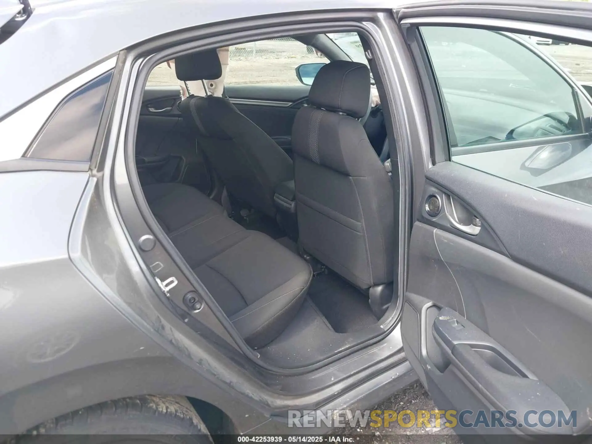8 Фотография поврежденного автомобиля SHHFK7H61MU217844 HONDA CIVIC 2021