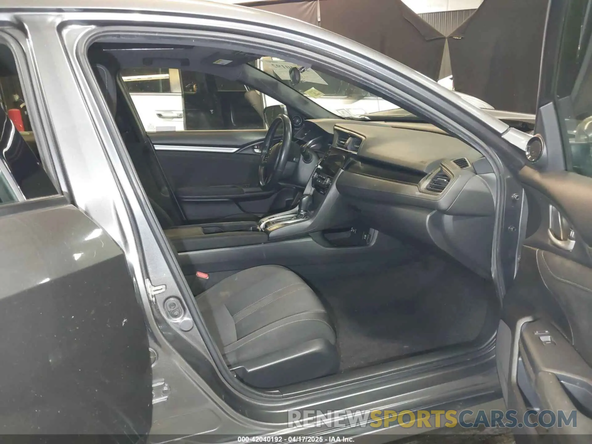 5 Photograph of a damaged car SHHFK7H65MU404617 HONDA CIVIC 2021