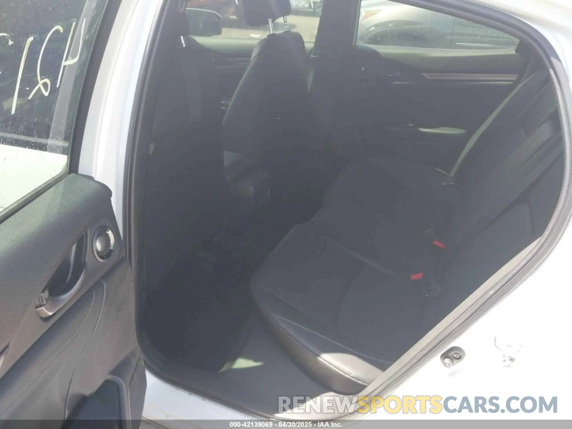 8 Фотография поврежденного автомобиля SHHFK7H91MU215117 HONDA CIVIC 2021