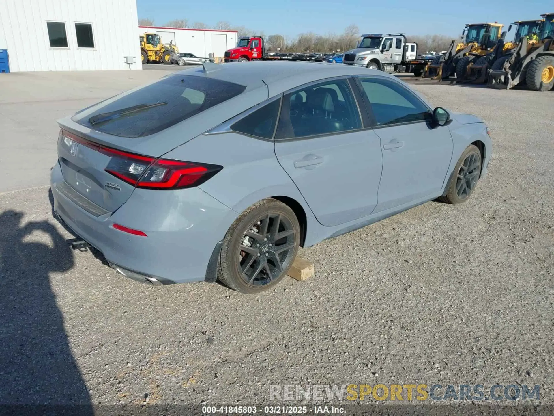 4 Photograph of a damaged car 19XFL1G89NE009751 HONDA CIVIC 2022