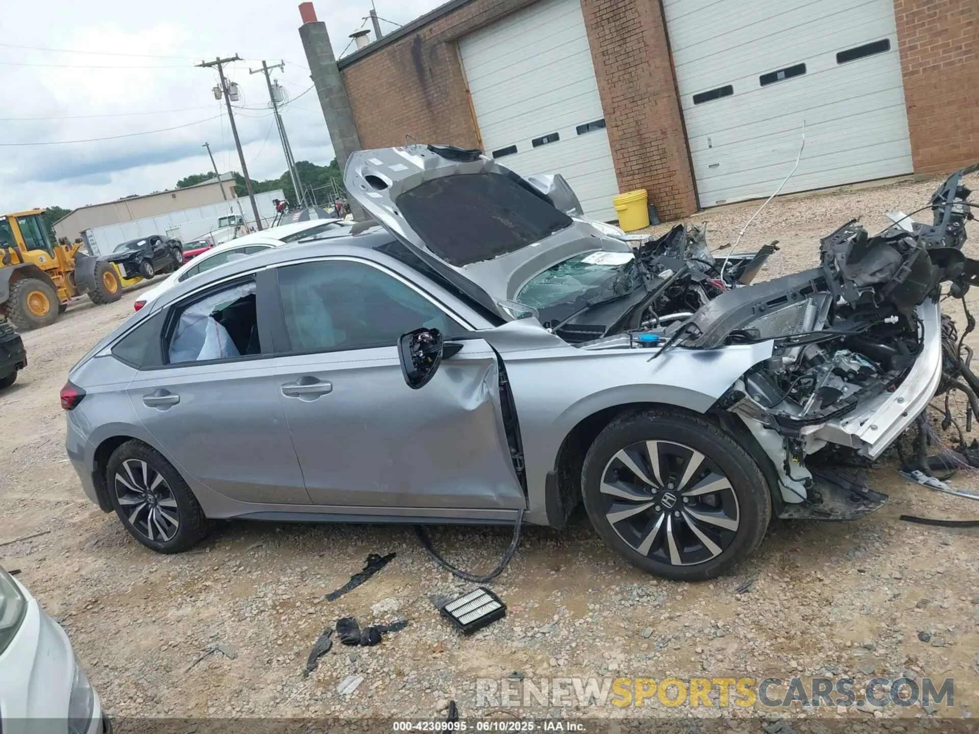 12 Photograph of a damaged car 19XFL1H71NE003643 HONDA CIVIC 2022