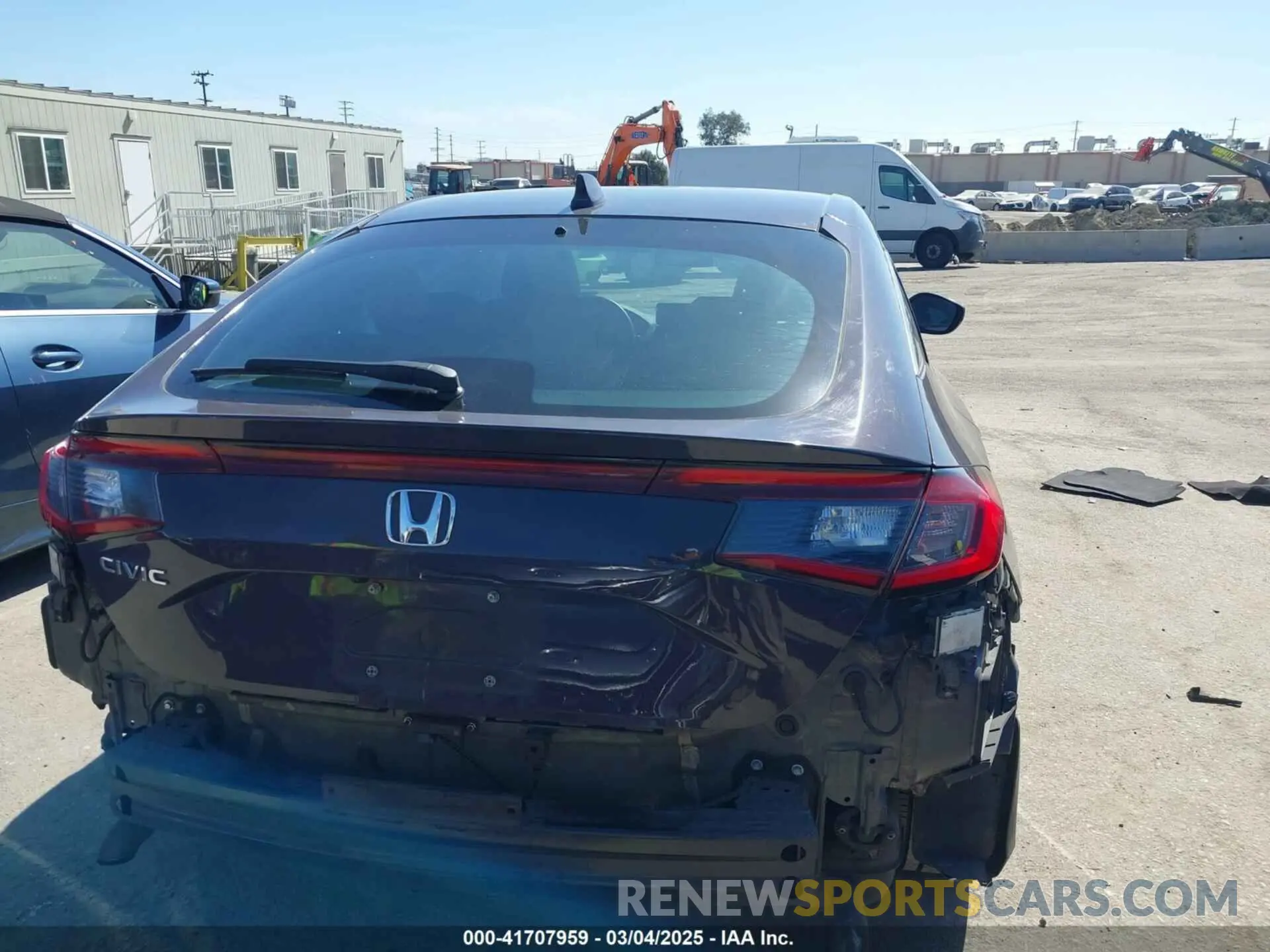 17 Photograph of a damaged car 19XFL1H72NE012206 HONDA CIVIC 2022