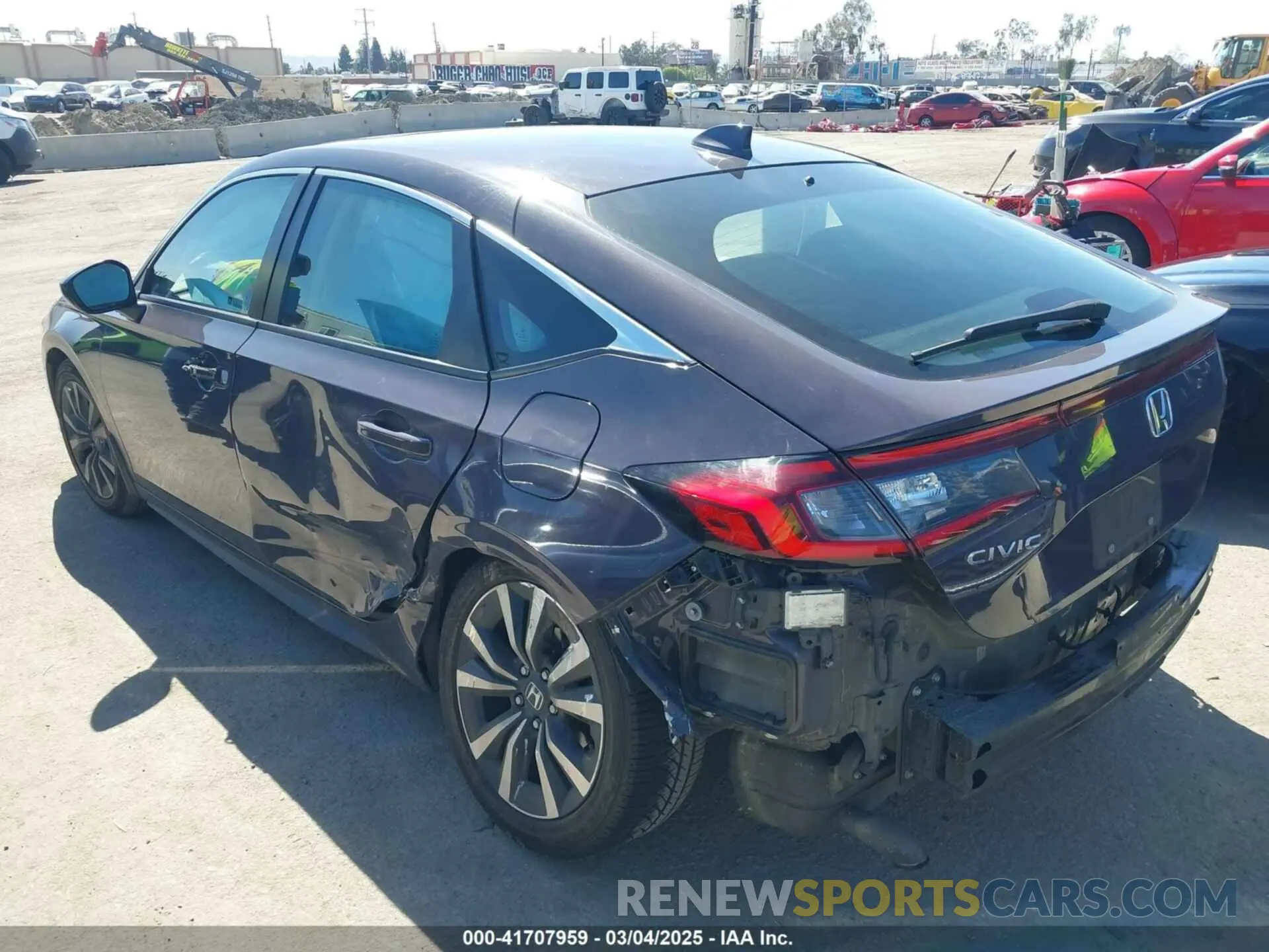 3 Photograph of a damaged car 19XFL1H72NE012206 HONDA CIVIC 2022