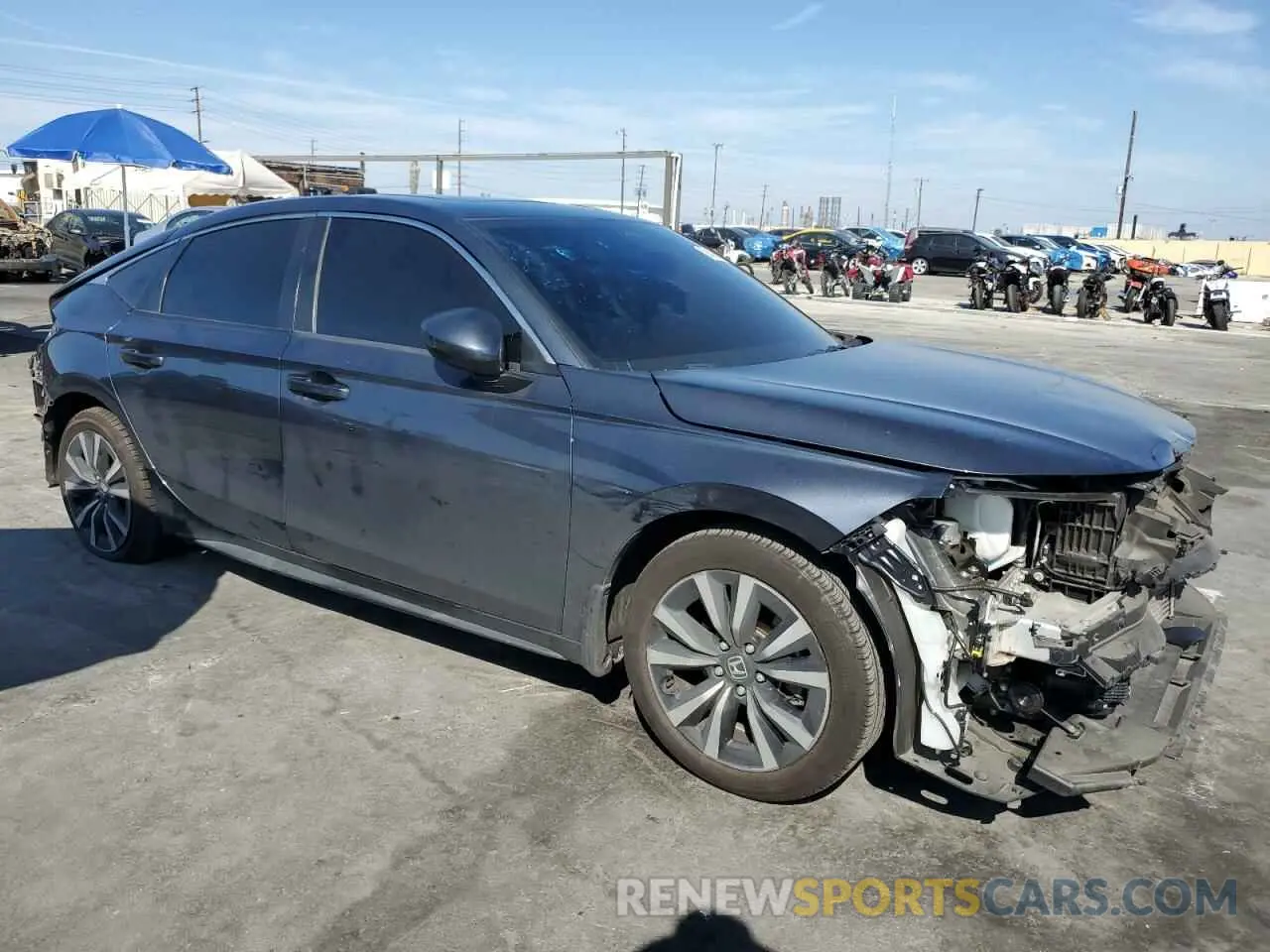 4 Photograph of a damaged car 19XFL1H76NE001953 HONDA CIVIC 2022