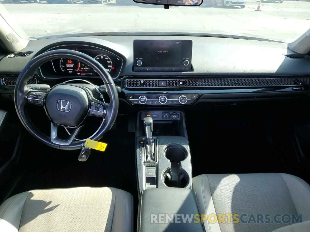 8 Photograph of a damaged car 19XFL1H76NE001953 HONDA CIVIC 2022