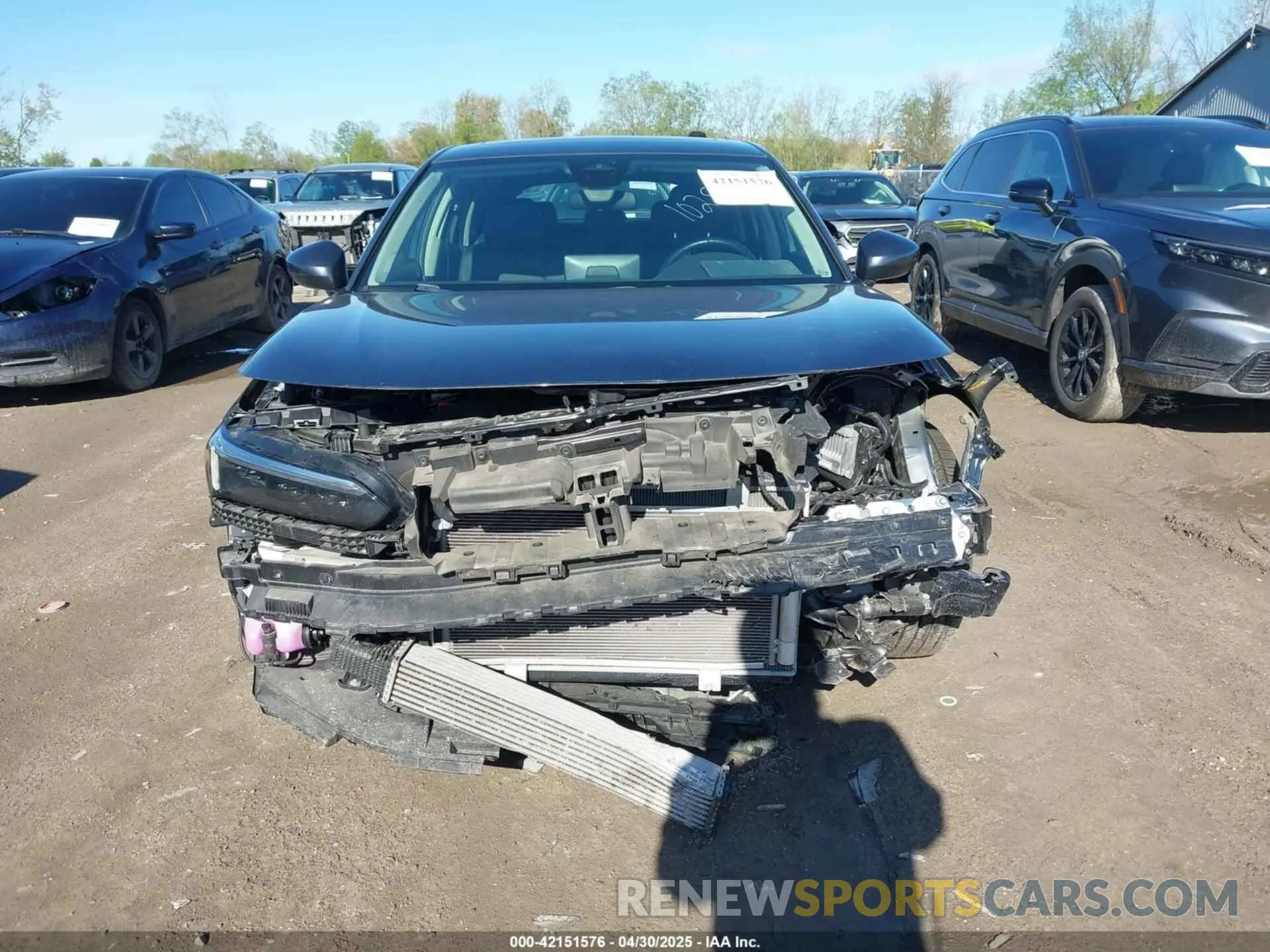 12 Photograph of a damaged car 19XFL1H76NE006120 HONDA CIVIC 2022