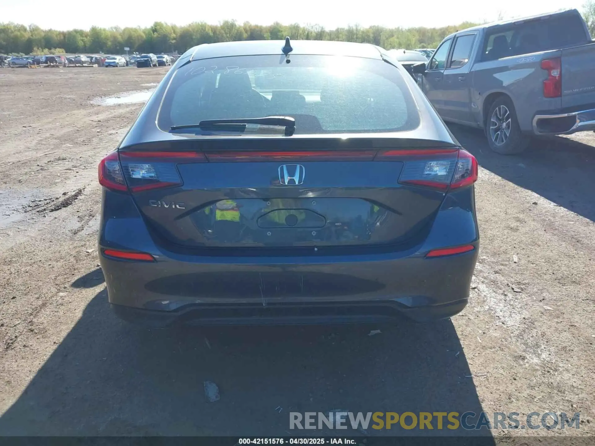 16 Photograph of a damaged car 19XFL1H76NE006120 HONDA CIVIC 2022