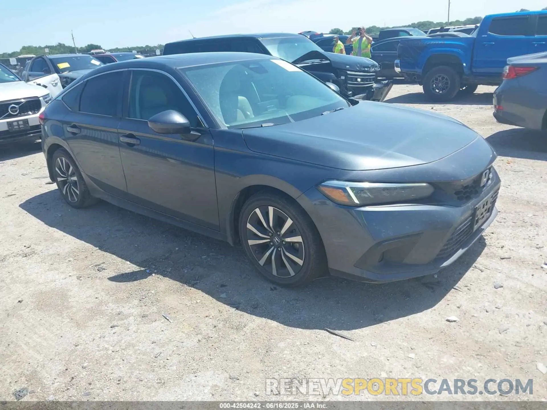 1 Фотография поврежденного автомобиля 19XFL1H78NE006815 HONDA CIVIC 2022