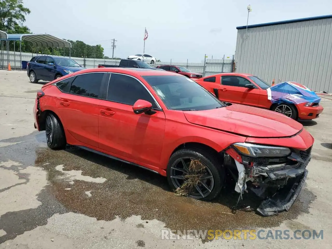 4 Photograph of a damaged car 19XFL1H82NE010996 HONDA CIVIC 2022