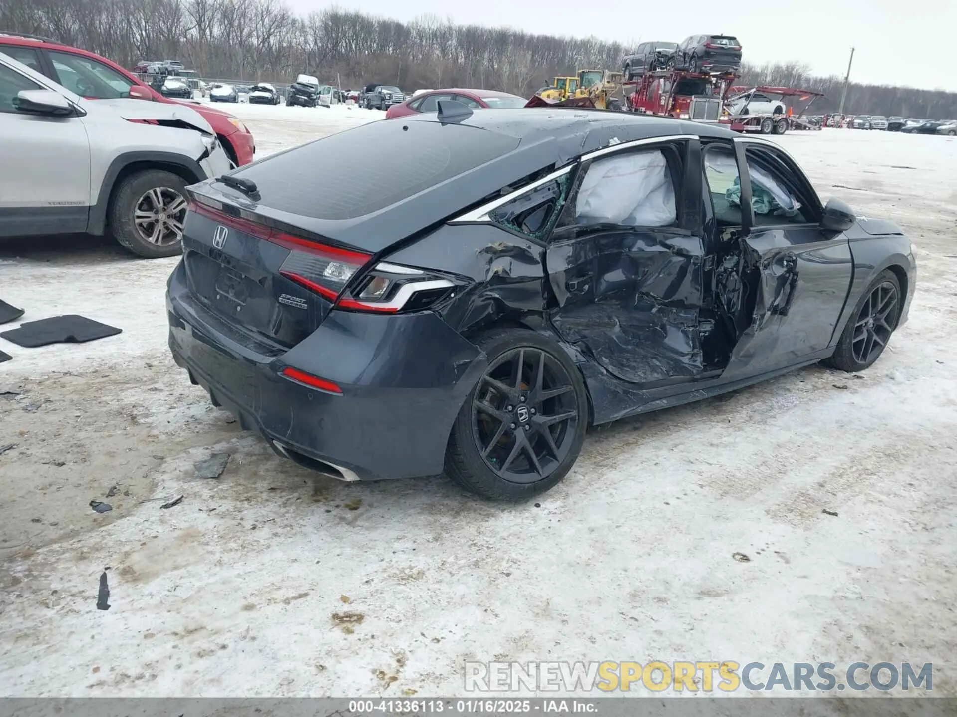 4 Photograph of a damaged car 19XFL1H82NE022033 HONDA CIVIC 2022