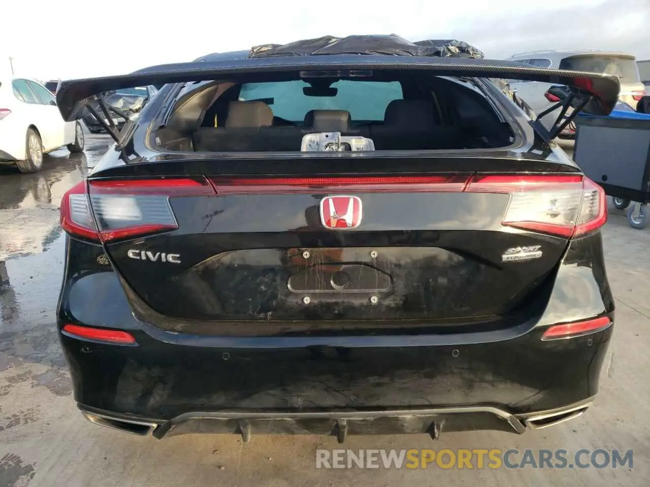 6 Photograph of a damaged car 19XFL1H83NE009114 HONDA CIVIC 2022