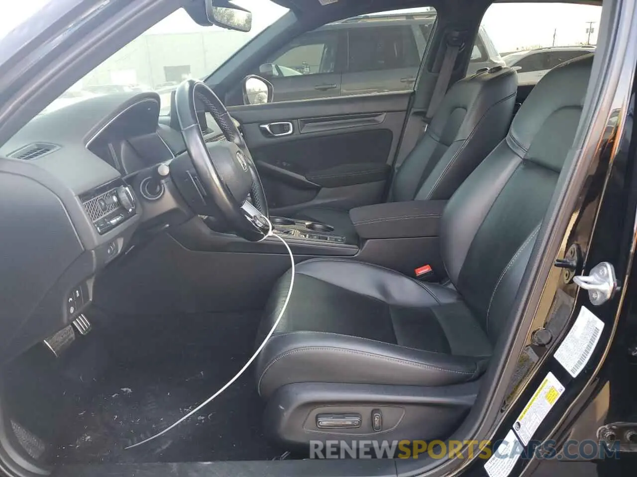 7 Photograph of a damaged car 19XFL1H83NE009114 HONDA CIVIC 2022