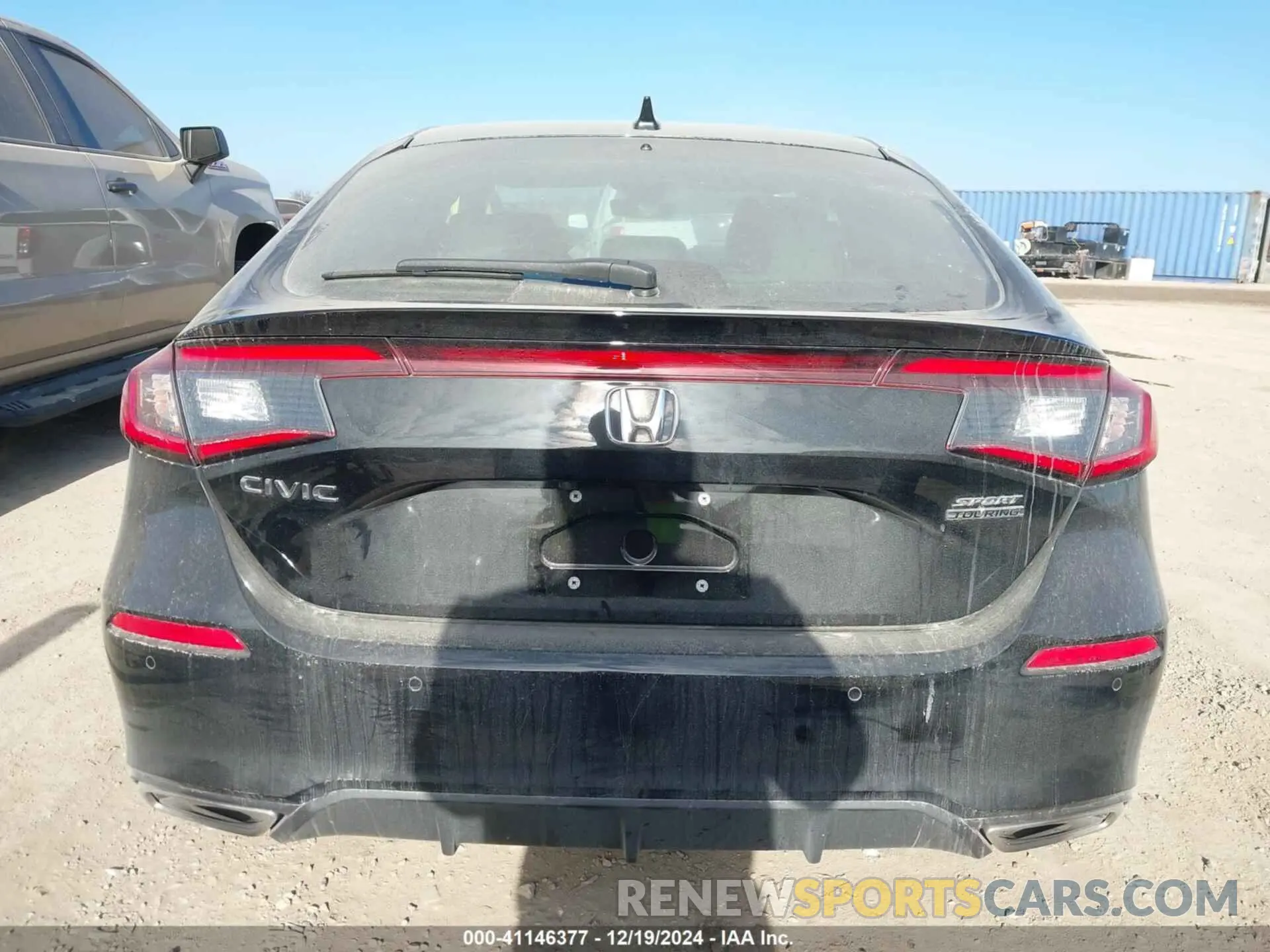 16 Photograph of a damaged car 19XFL1H83NE010182 HONDA CIVIC 2022