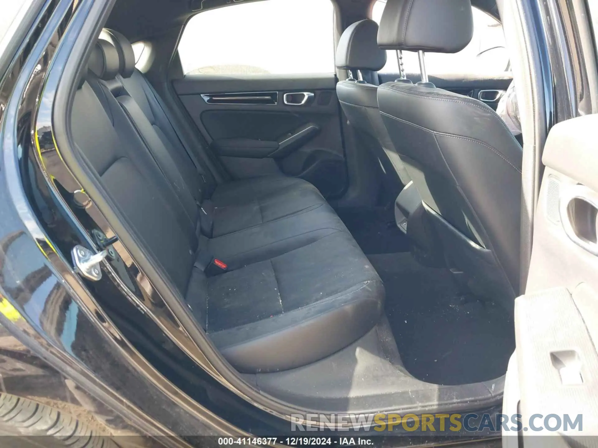 8 Photograph of a damaged car 19XFL1H83NE010182 HONDA CIVIC 2022