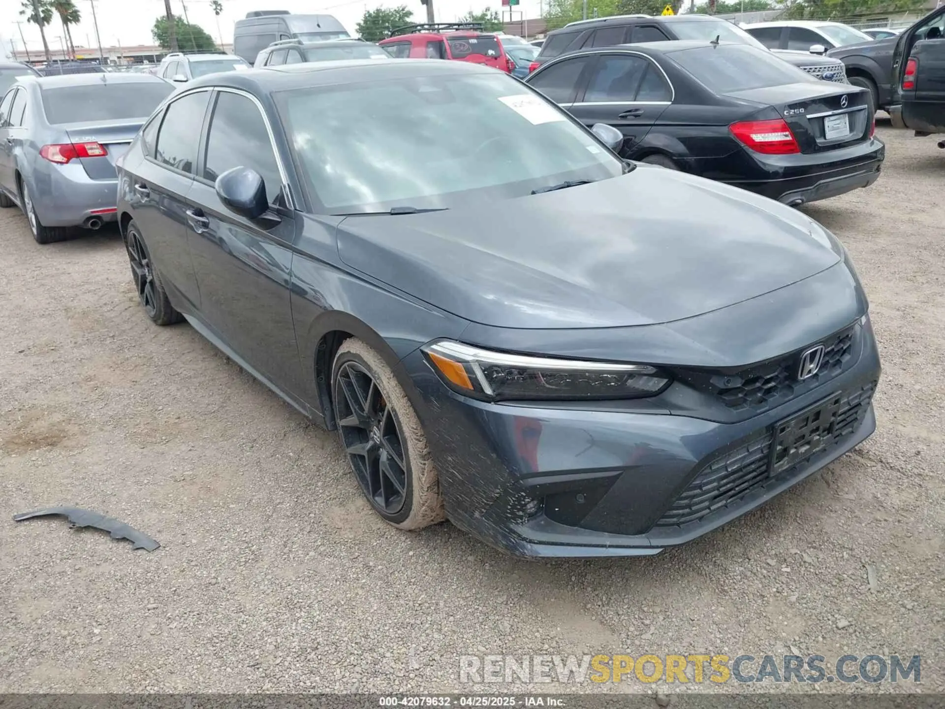 1 Photograph of a damaged car 19XFL1H84NE010790 HONDA CIVIC 2022