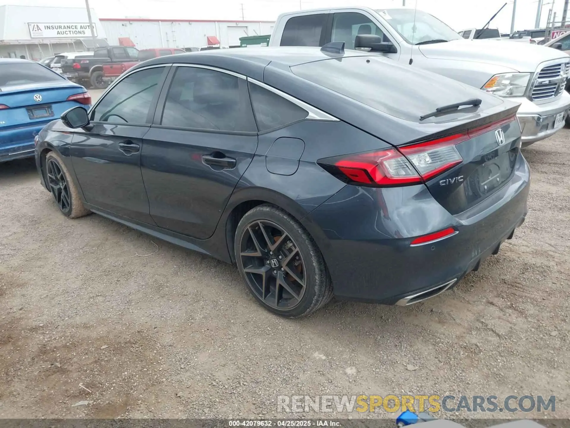 3 Photograph of a damaged car 19XFL1H84NE010790 HONDA CIVIC 2022