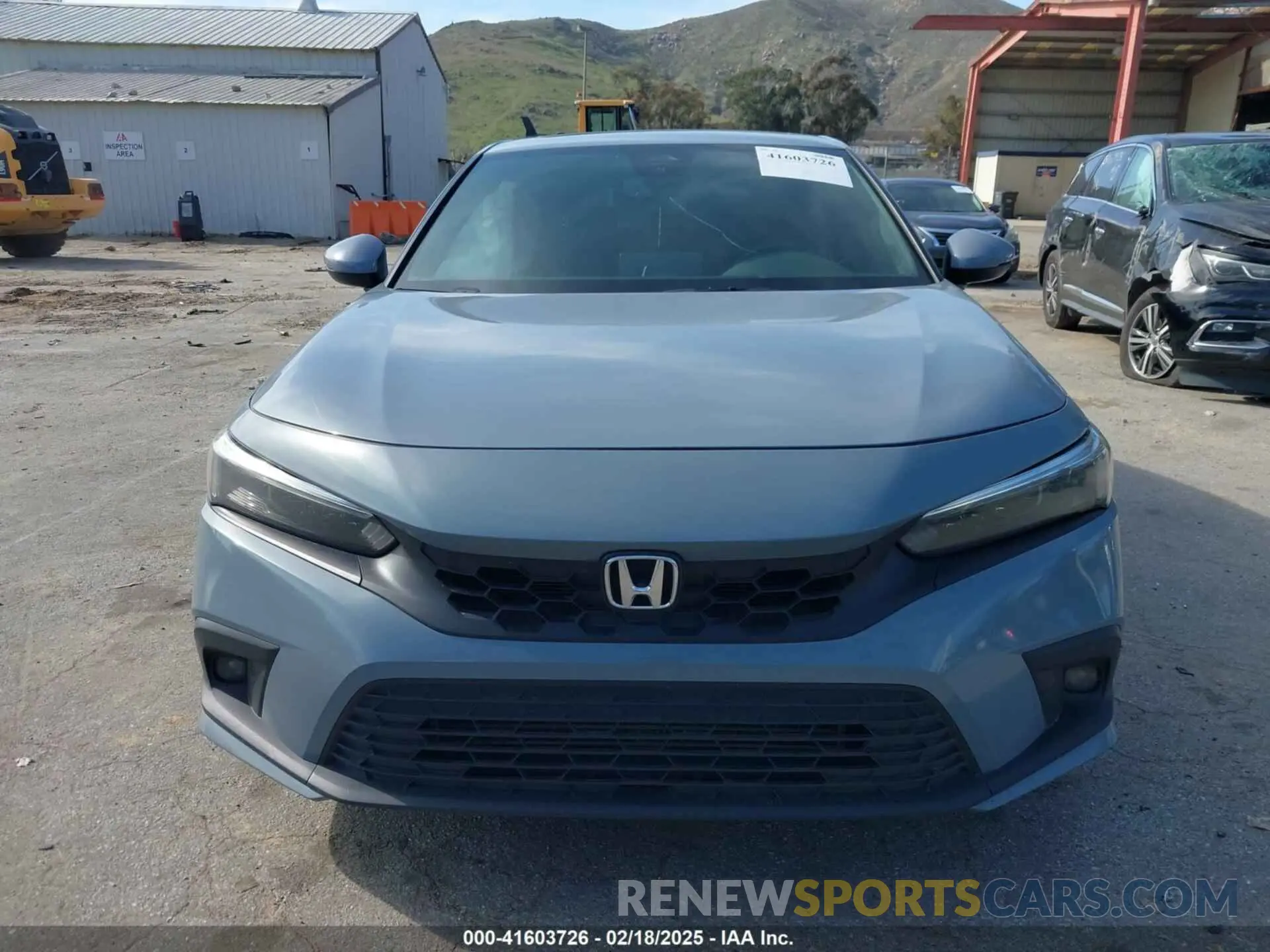13 Photograph of a damaged car 19XFL1H85NE005842 HONDA CIVIC 2022