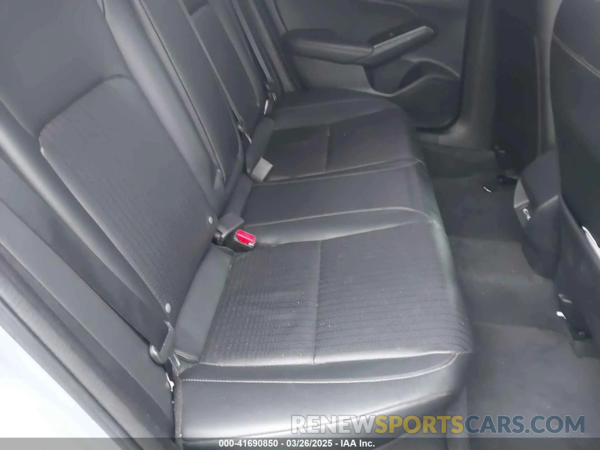 8 Photograph of a damaged car 19XFL1H85NE019417 HONDA CIVIC 2022