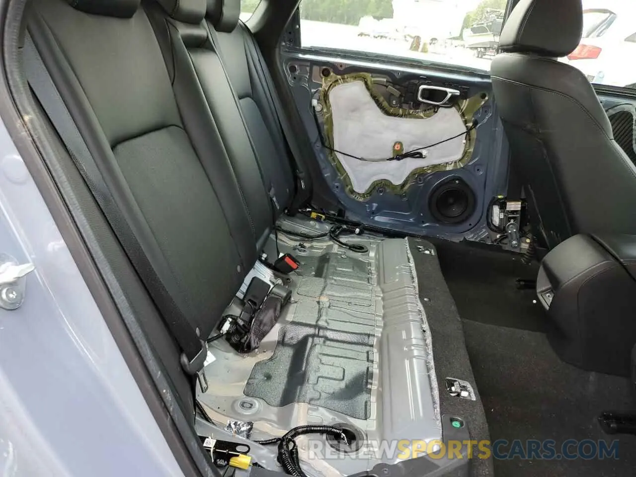 10 Photograph of a damaged car 19XFL1H88NE018293 HONDA CIVIC 2022