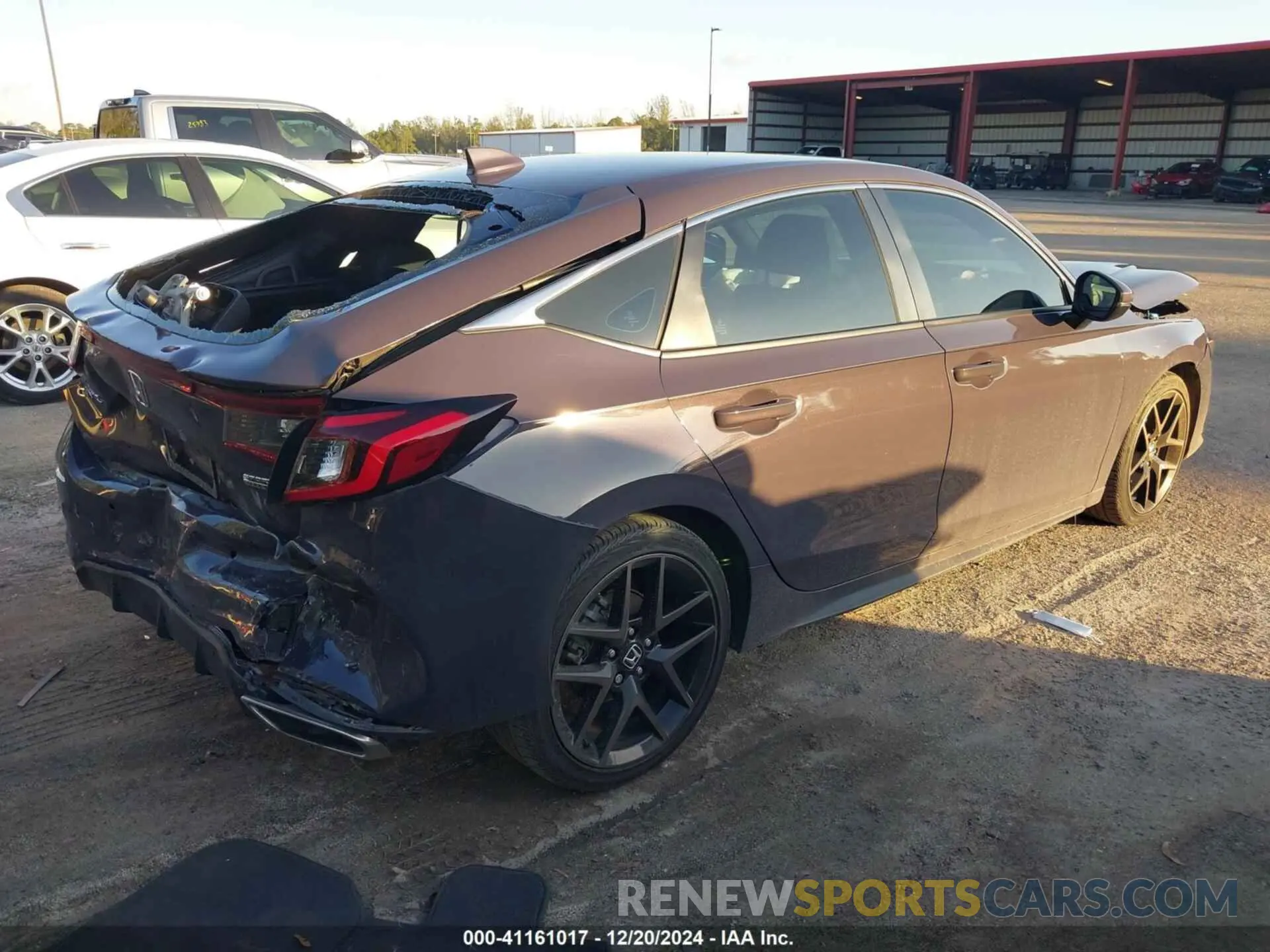 4 Фотография поврежденного автомобиля 19XFL1H88NE024448 HONDA CIVIC 2022