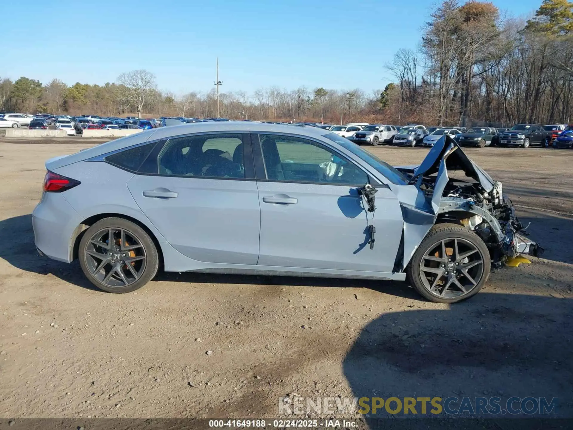 13 Photograph of a damaged car 19XFL1H89NE011319 HONDA CIVIC 2022