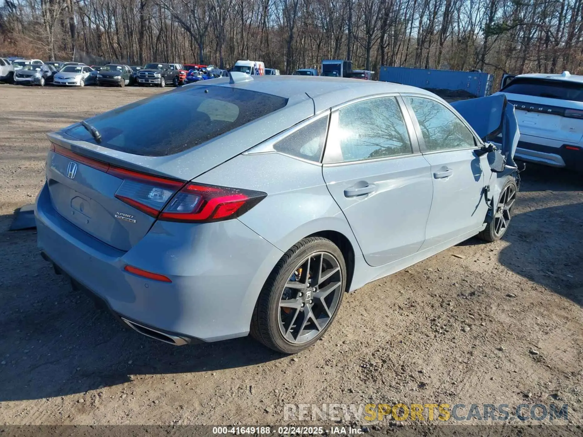 4 Photograph of a damaged car 19XFL1H89NE011319 HONDA CIVIC 2022