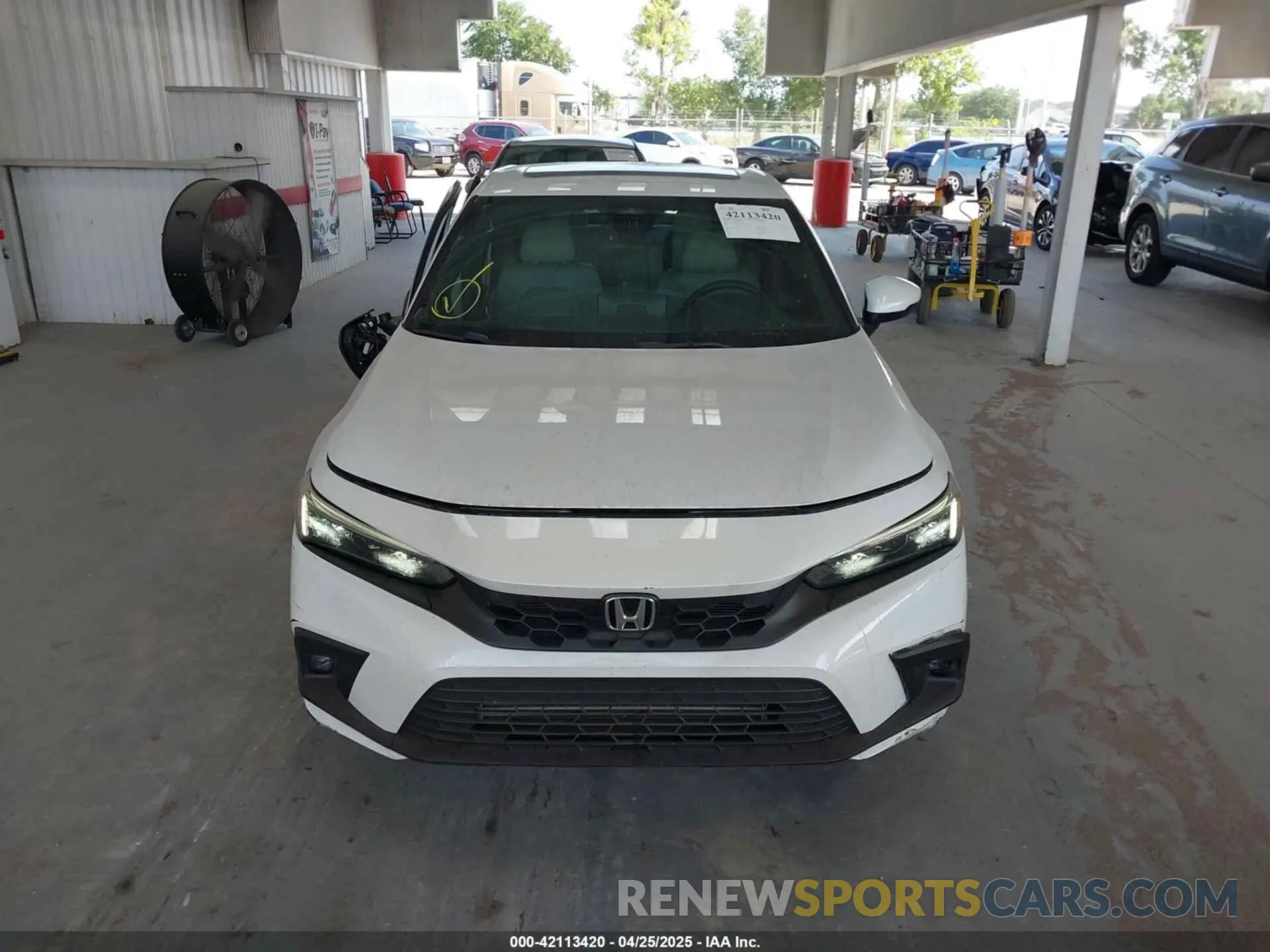 12 Photograph of a damaged car 19XFL1H8XNE016822 HONDA CIVIC 2022