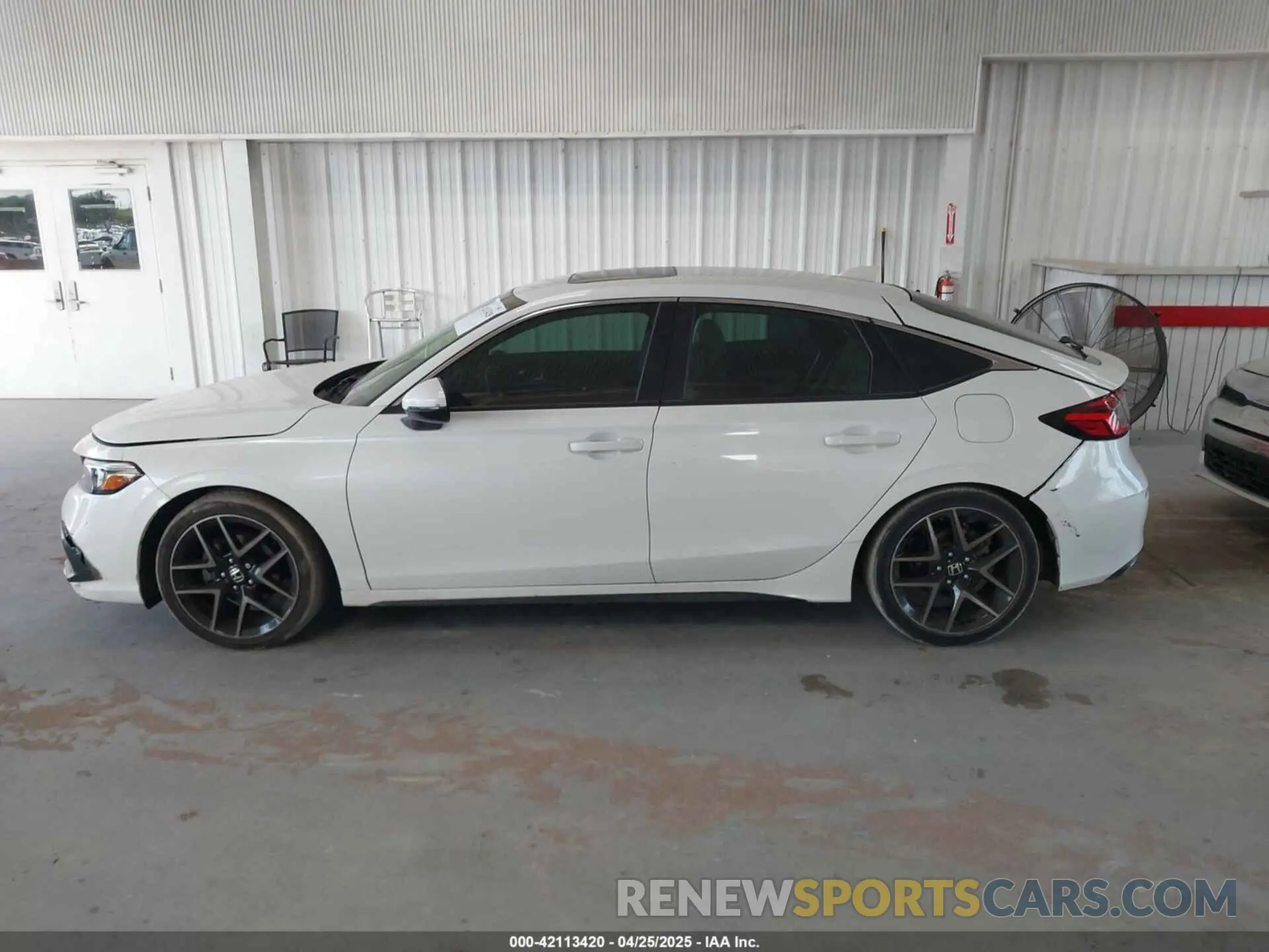 14 Photograph of a damaged car 19XFL1H8XNE016822 HONDA CIVIC 2022