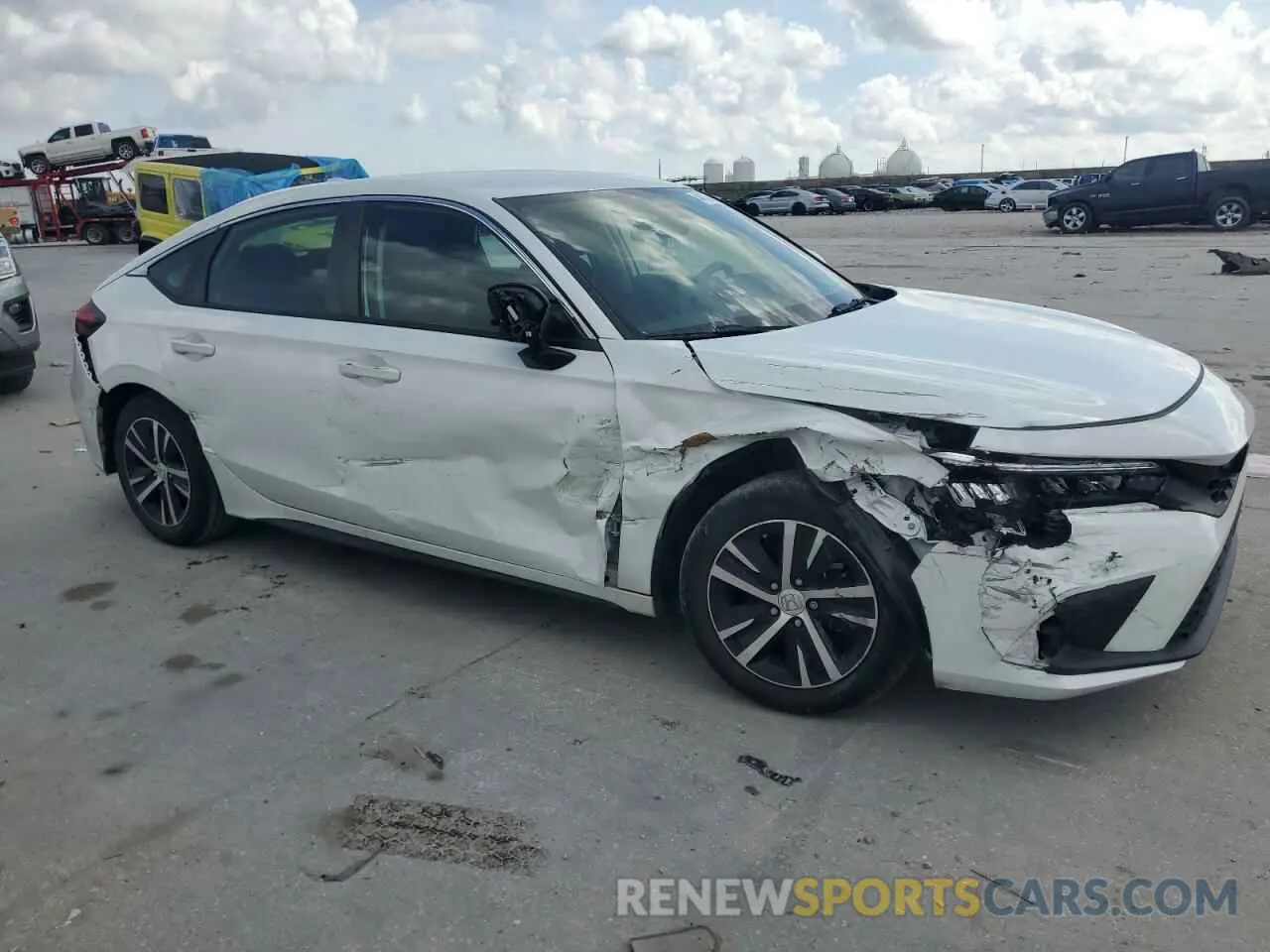 4 Photograph of a damaged car 19XFL2H54NE013734 HONDA CIVIC 2022